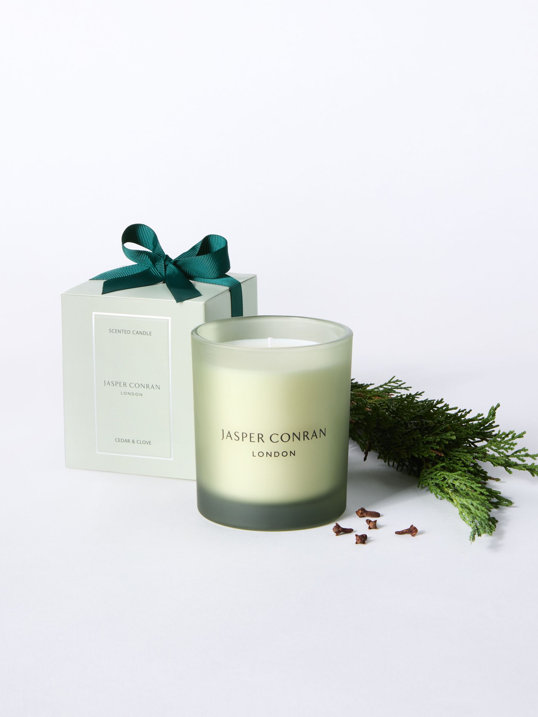 Jasper Conran London Cedar Clove Candle