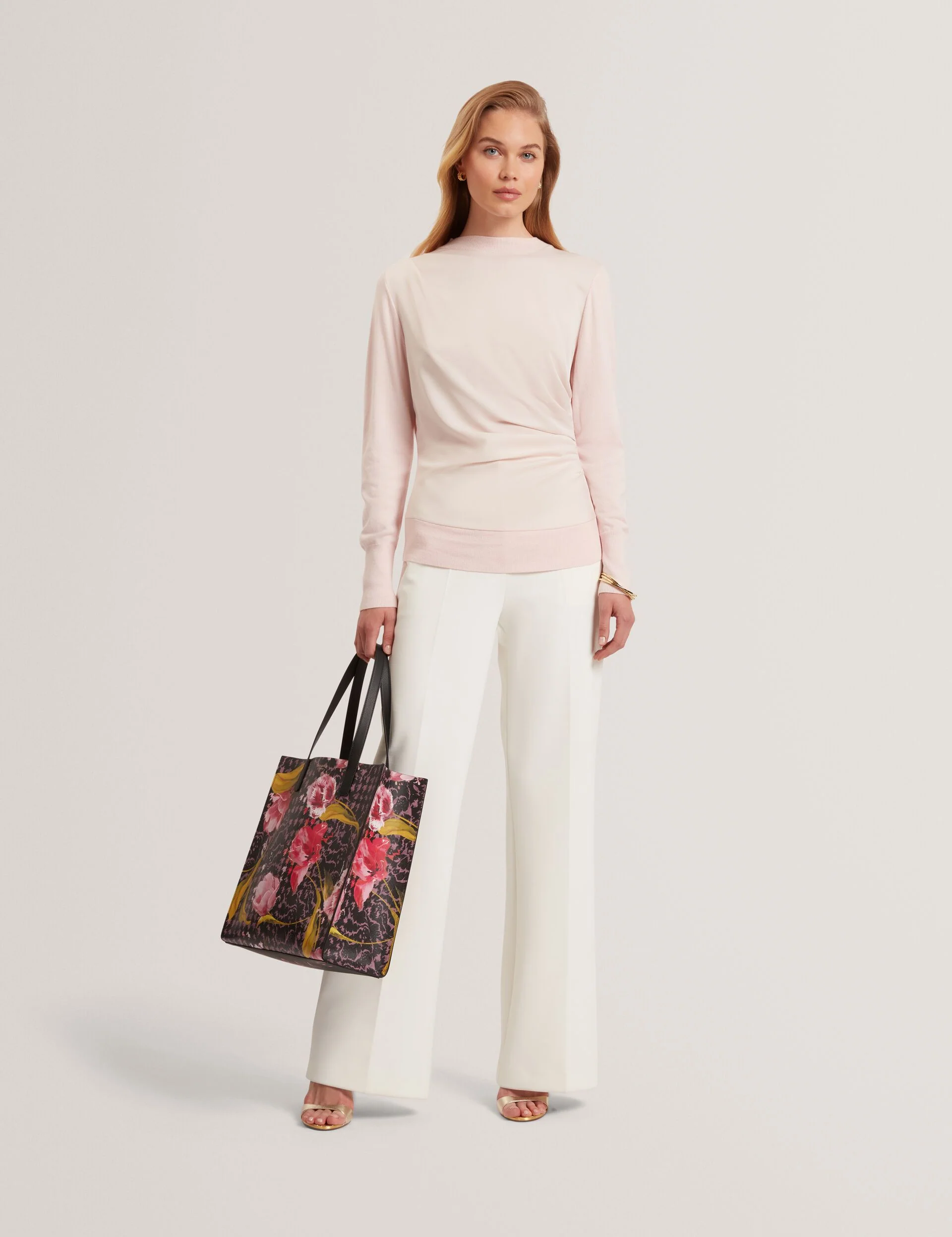 LESLAY | PALE PINK