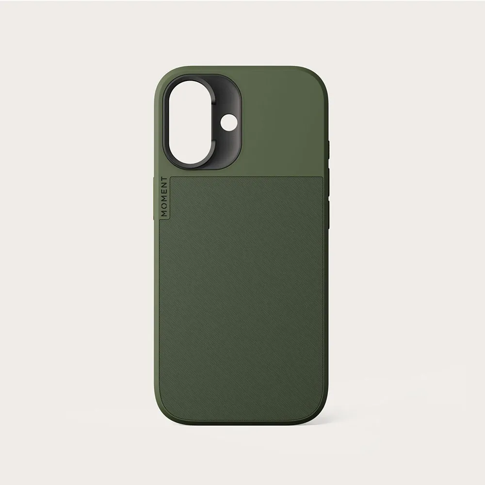 Moment MagSafe iPhone 17 phone case