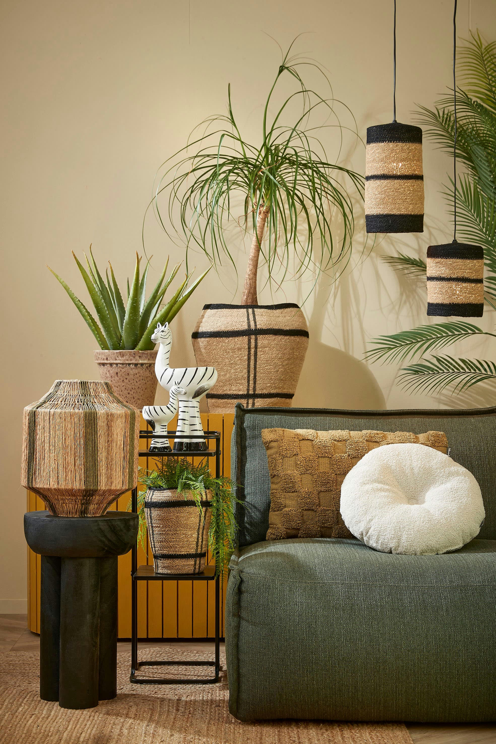 NADINE - Coussin en polyester recyclé beige D40