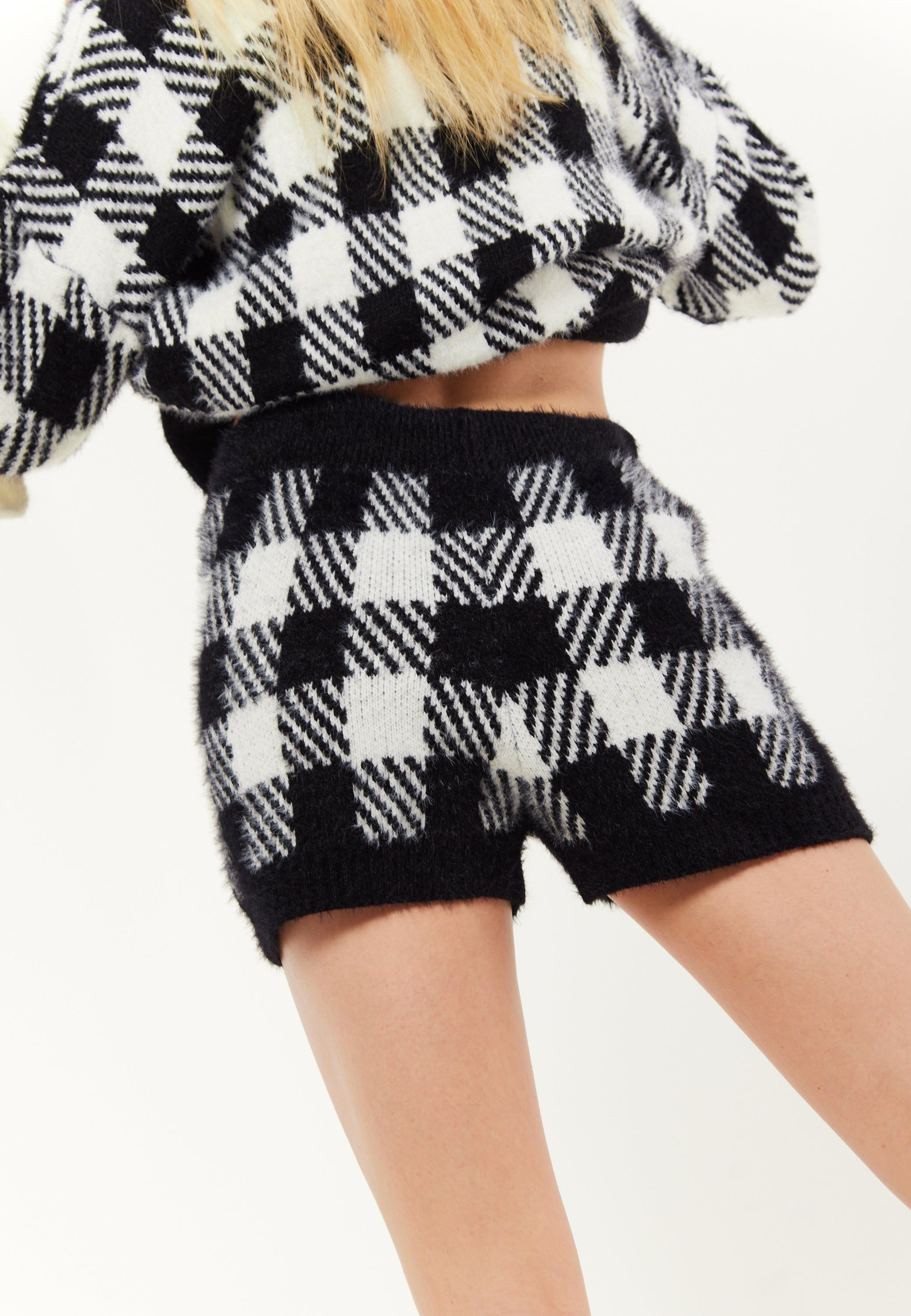 House of Holland House Of Holland Shorts Black And White