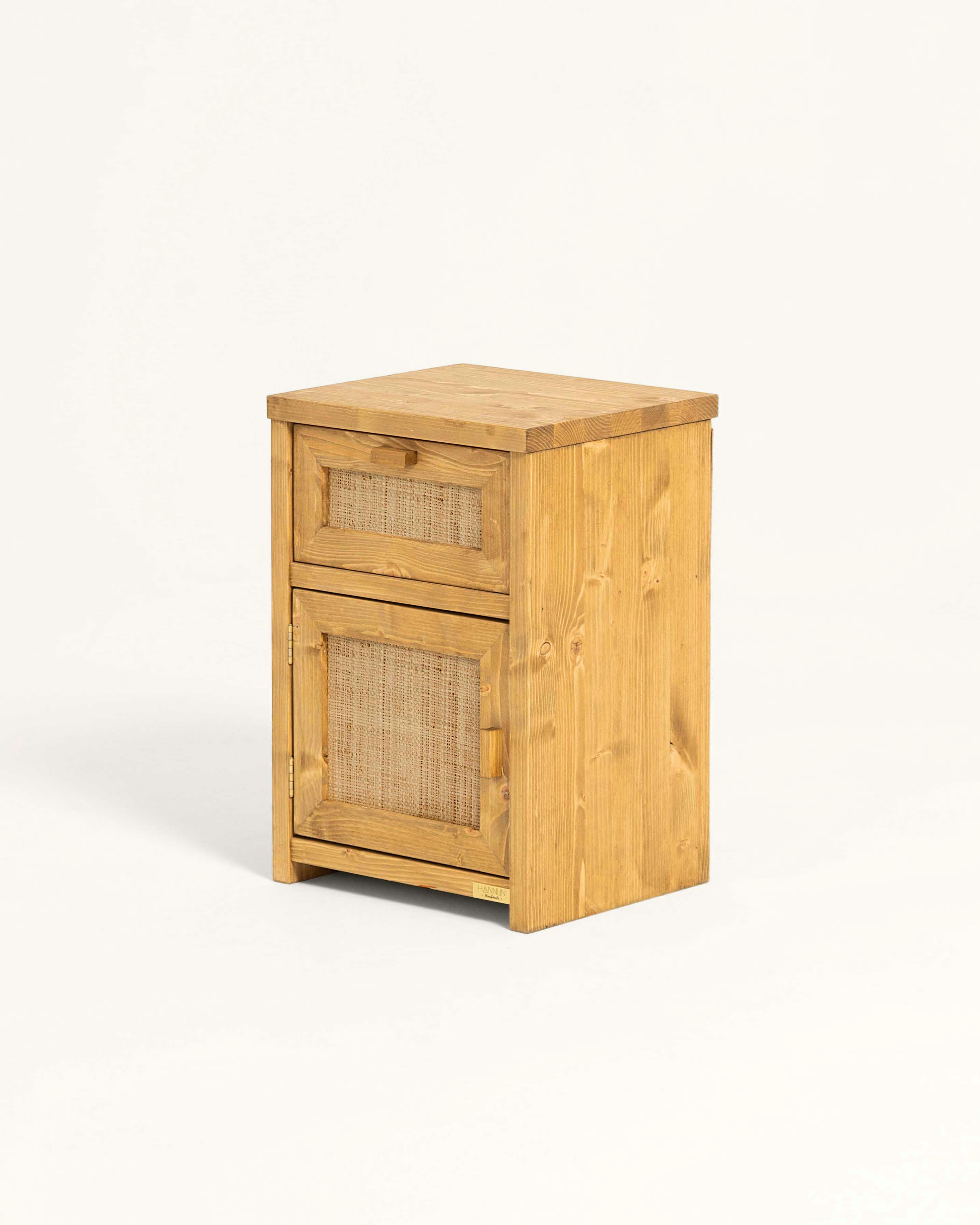 MARNIE - Table de chevet avec etagère en épicéa stratifié couleur beige