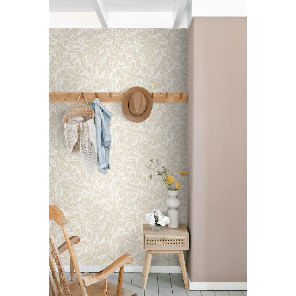ESTAhome behang bladeren en bloemen lichtbeige - 50 x 900 cm