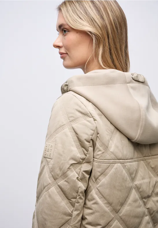 Steppmantel mit Kapuze