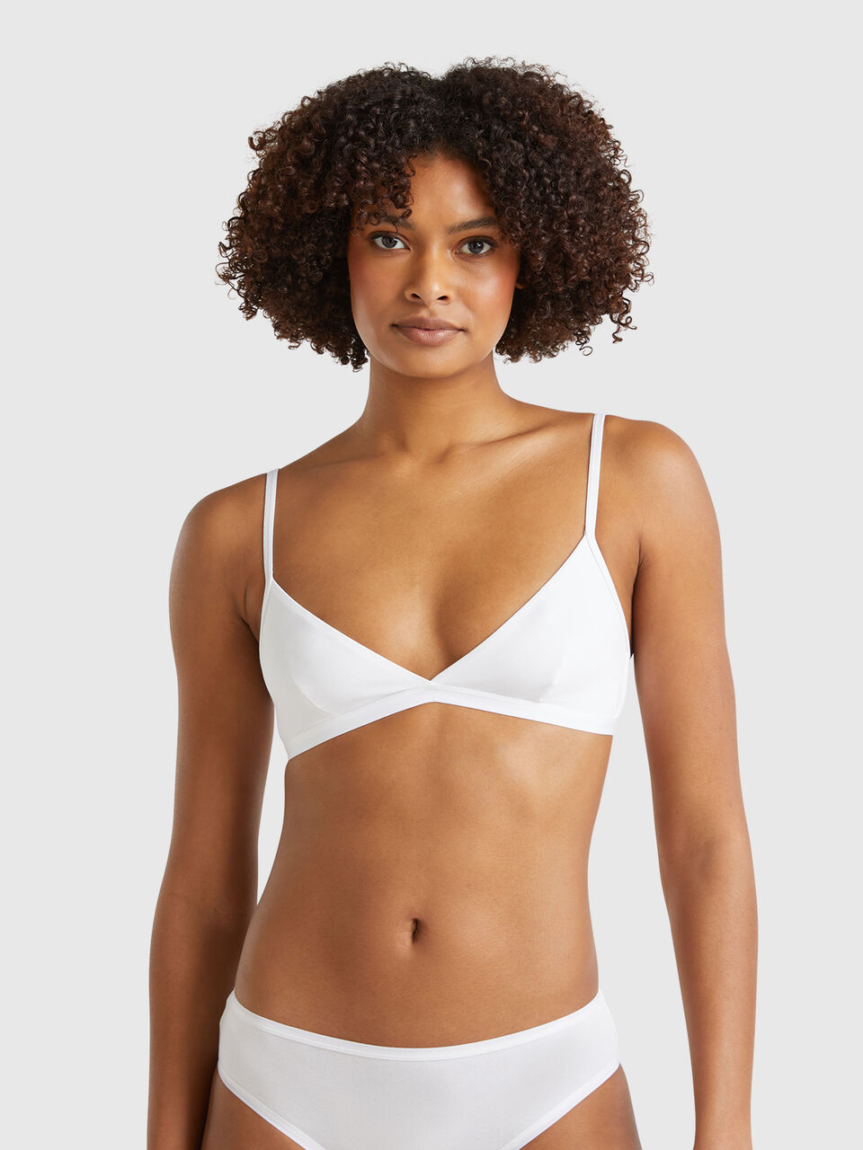 Super stretch triangle bra