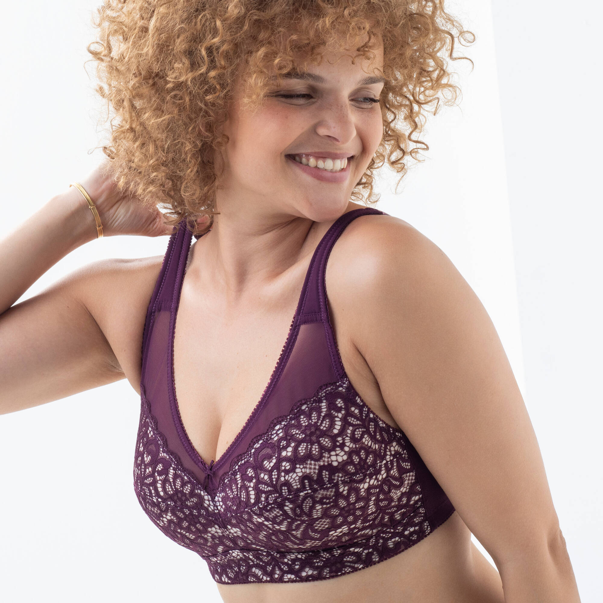 Soutien-gorge minimiseur en dentelle florale - sans armatures