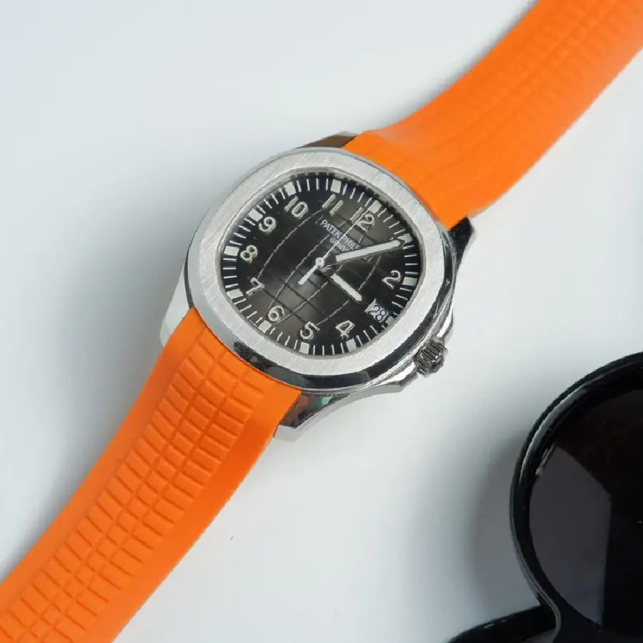 Patek Philippe – Aquanaut –  Rubber Strap – Curved – Orange