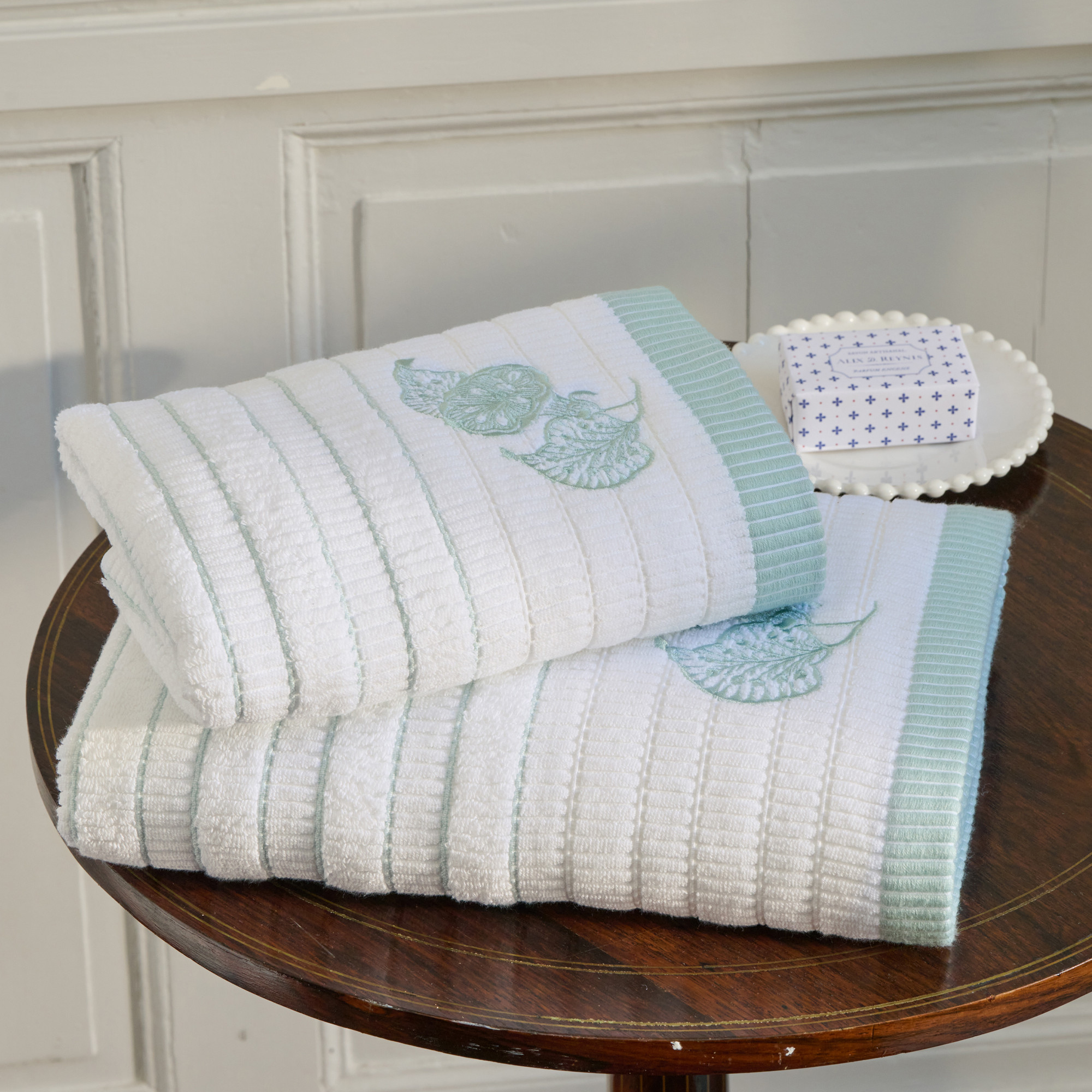 Lot de 2 gants brodésMaison d'Obernai