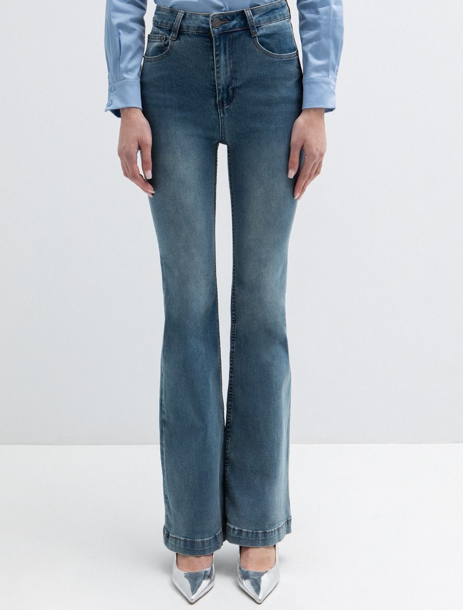 High rise τζιν flare