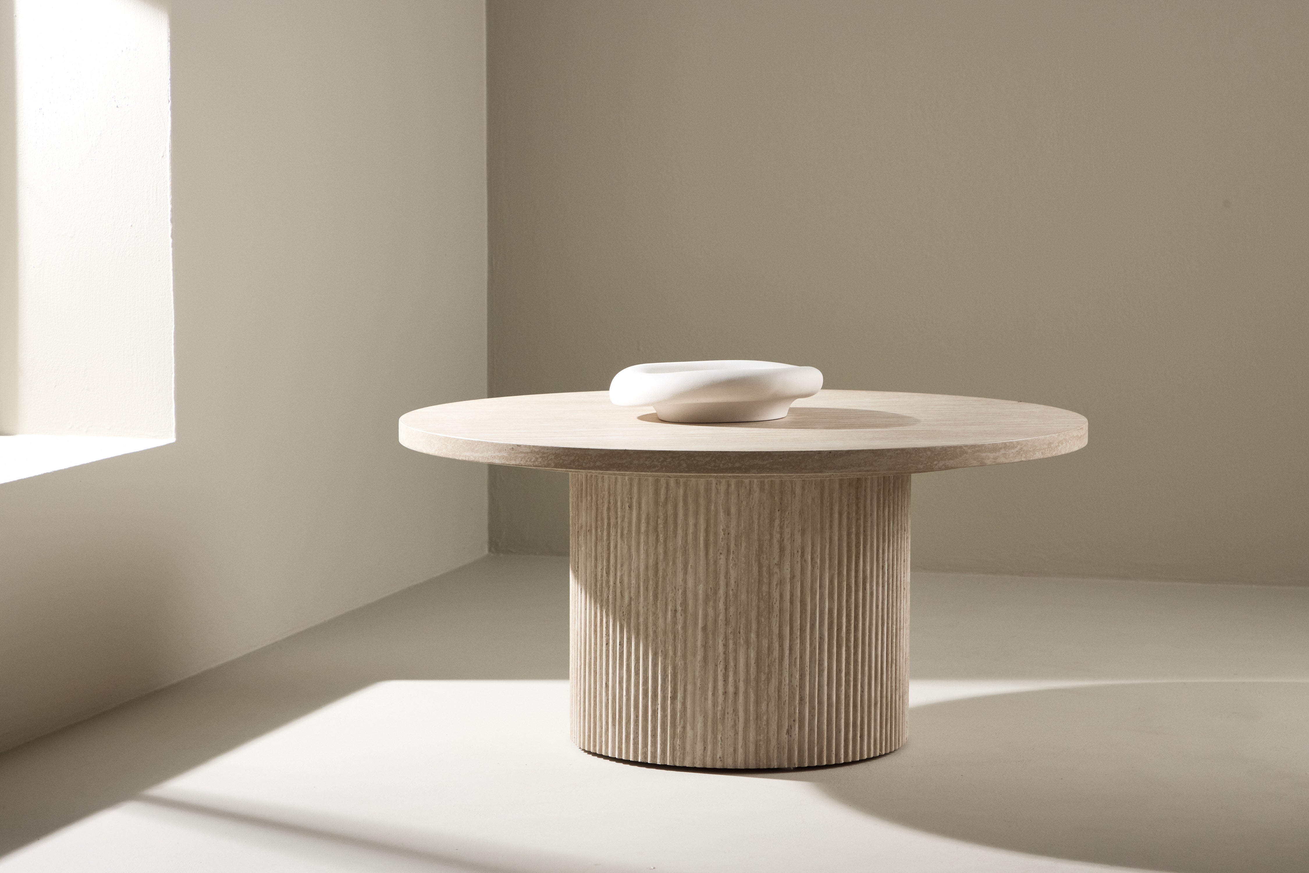 Rebellenclub Junon Salontafel - ø80 cm - Travertin