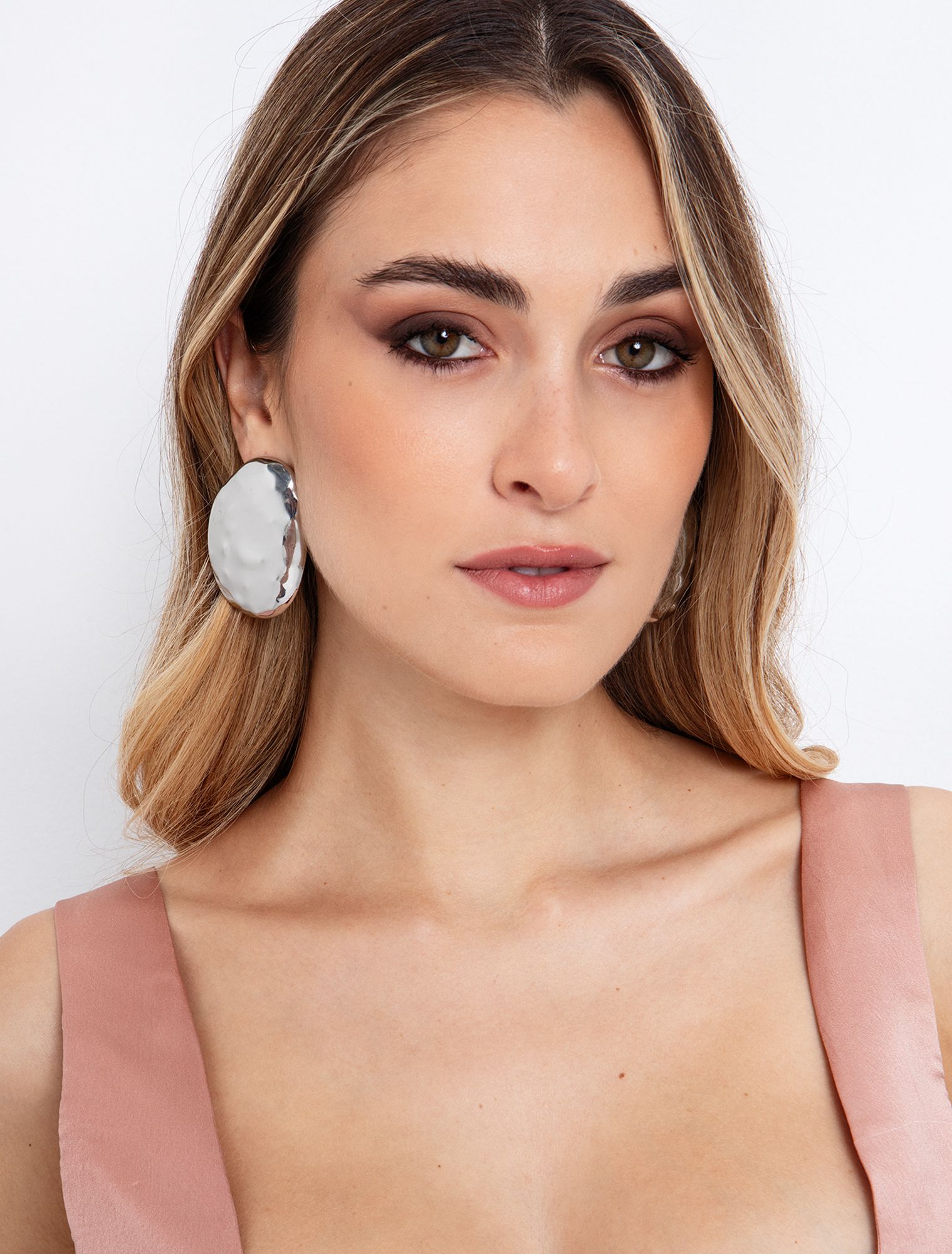 Μεταλλικά σκουλαρίκια ακανόνιστα