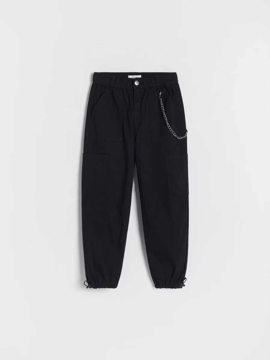 Trousers With Chain Detail