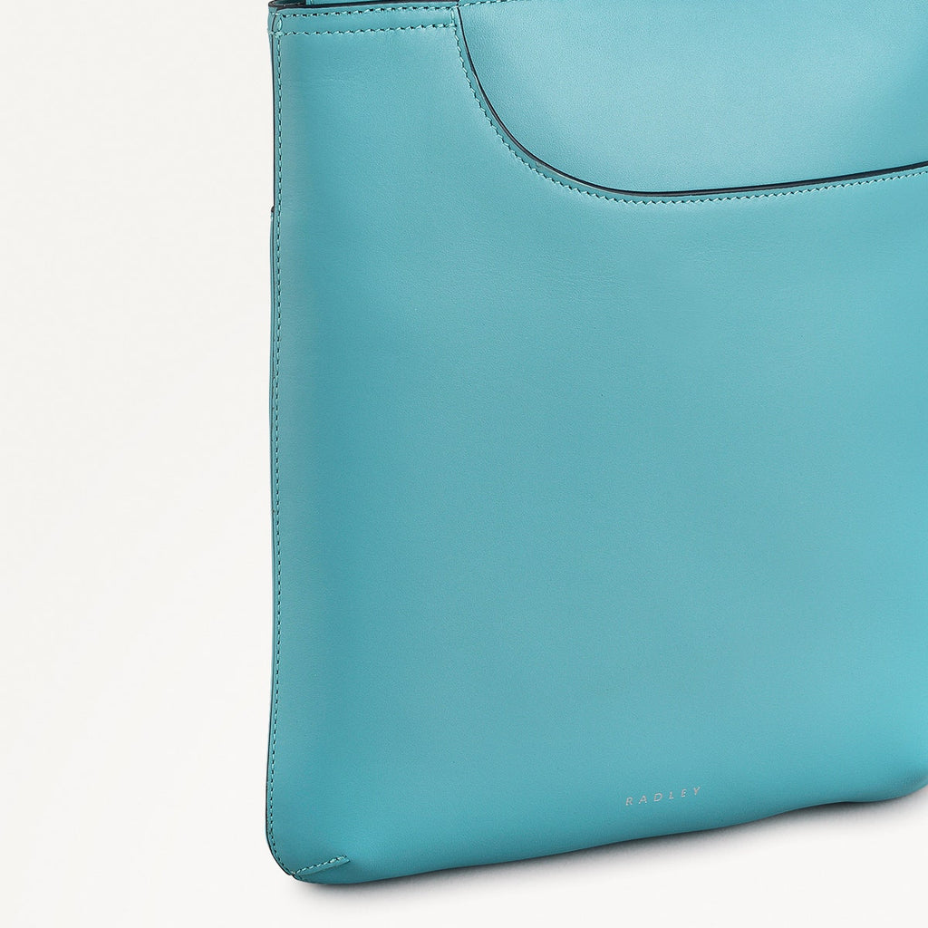 Pockets - Medium Ziptop Cross Body Bag