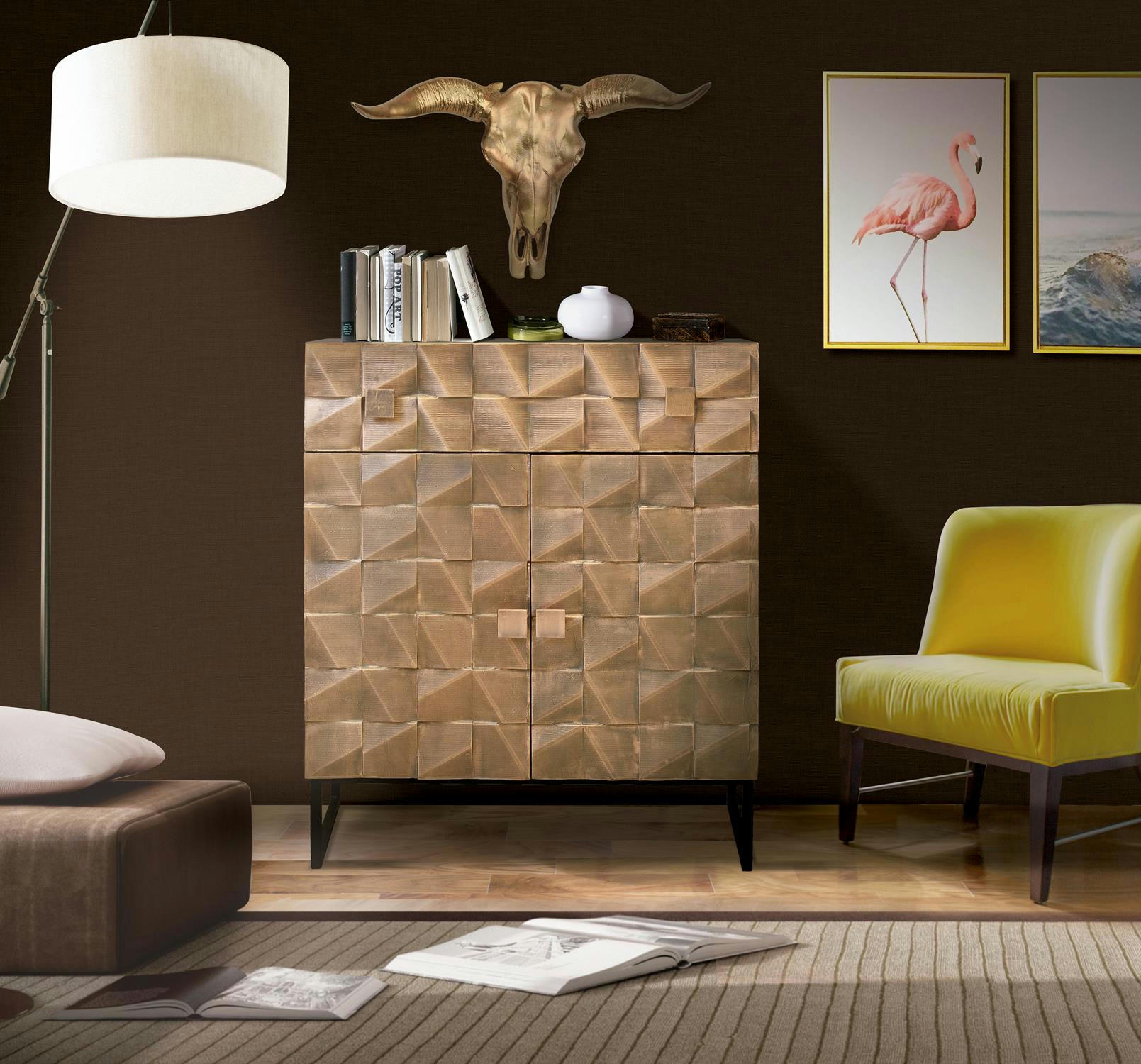 COBRE - Buffet en bois de manguier avec détails en bronze et métal.