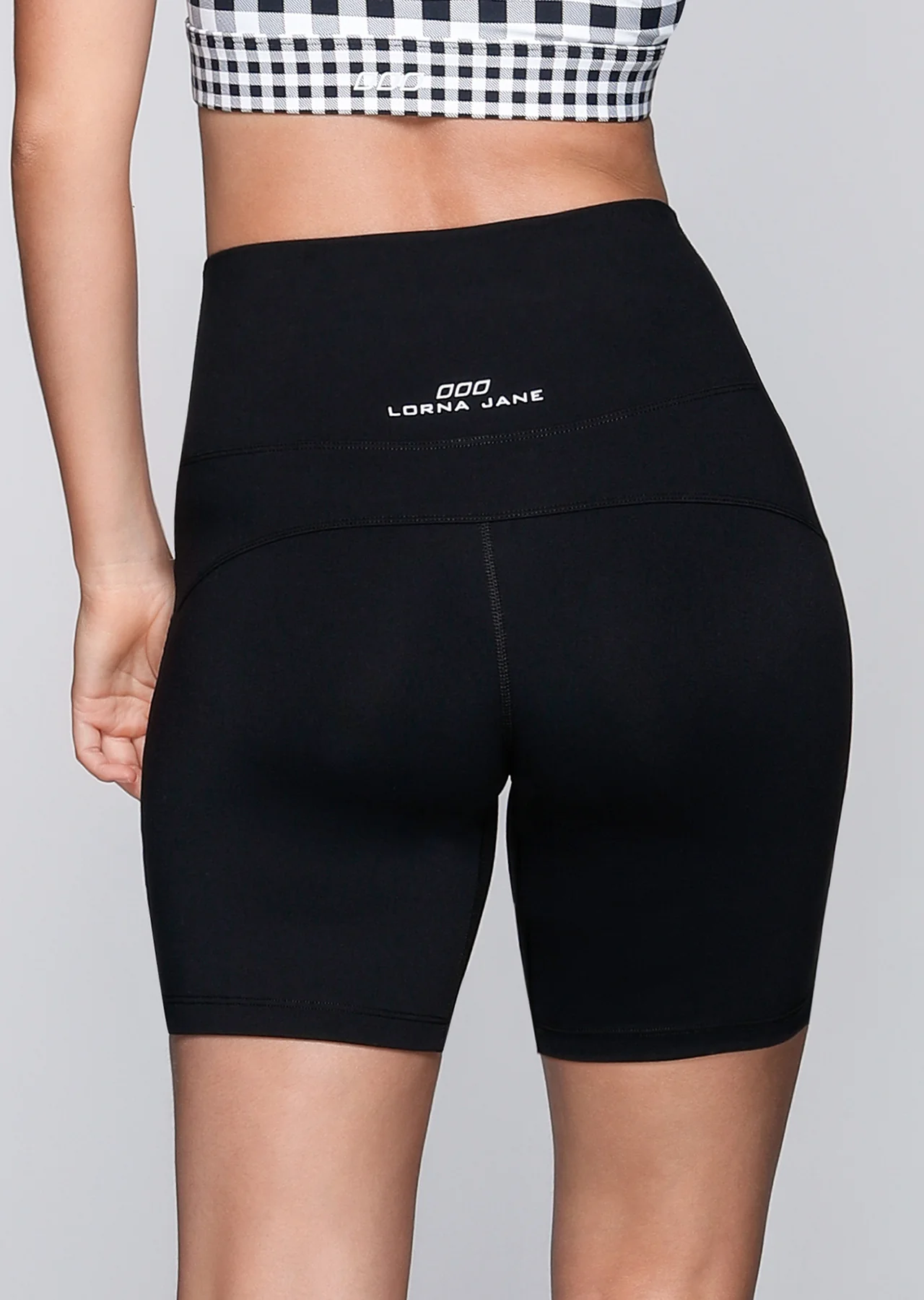 Everyday Short Tight