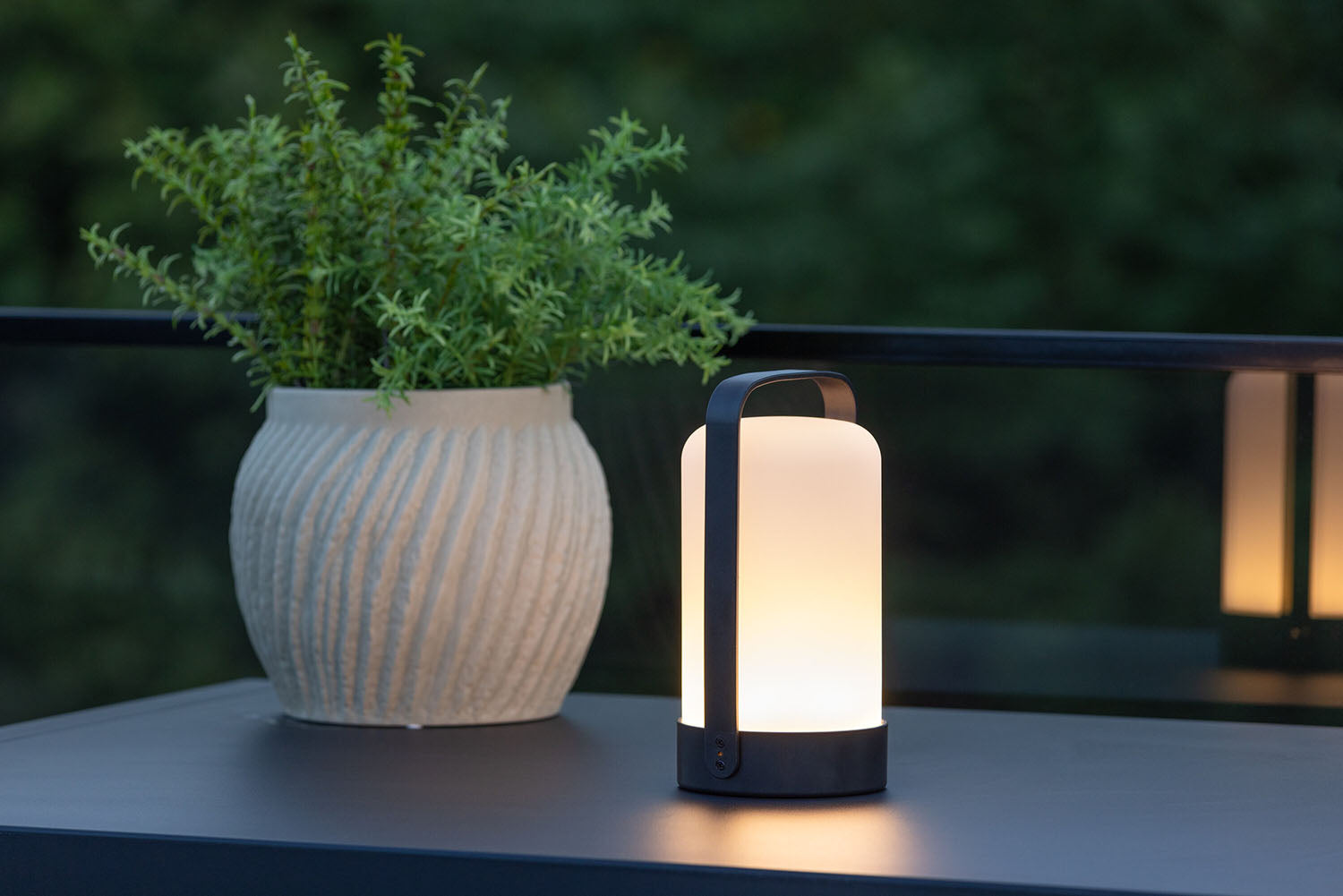 Rebellenclub Seren Buitenlamp - ø12cm - Zwart