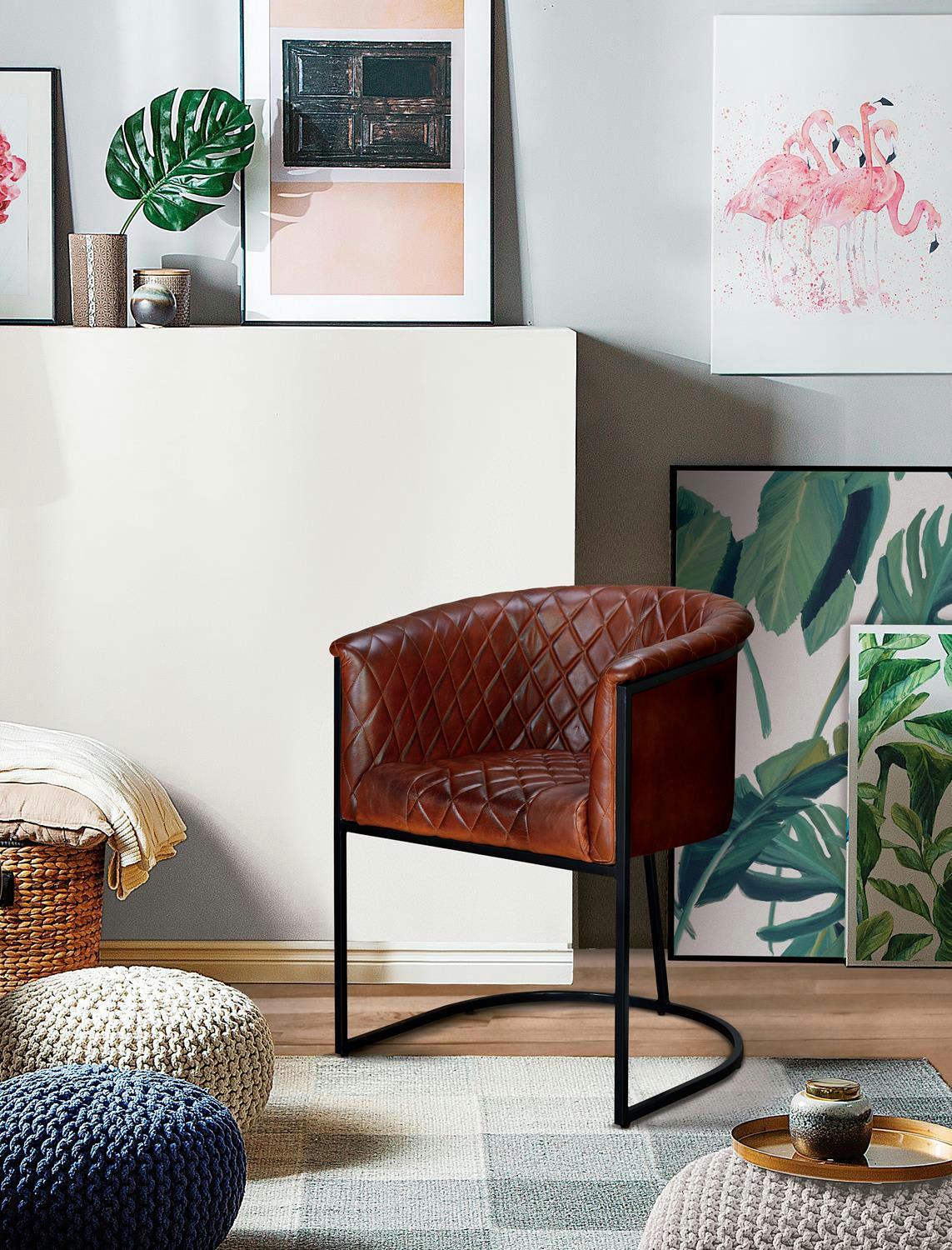 - Chaise en cuir naturel avec pieds en métal