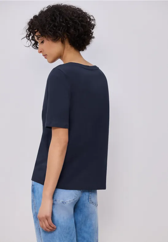 Basic T-Shirt mit V-Neck in Unifarbe
