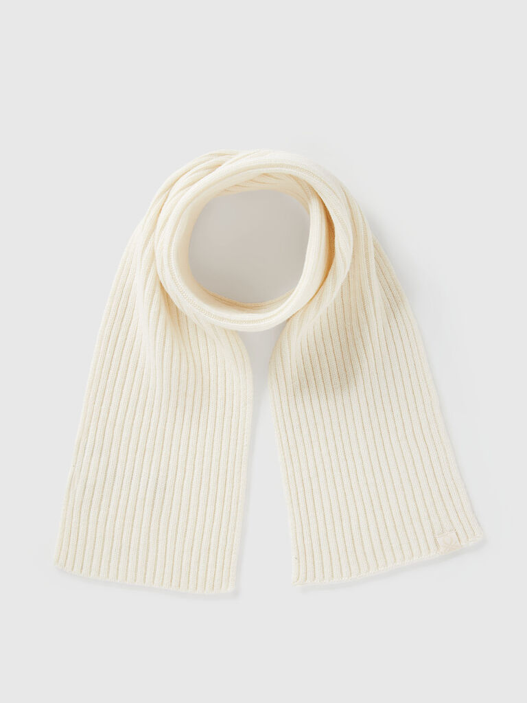 Wool blend knit scarf