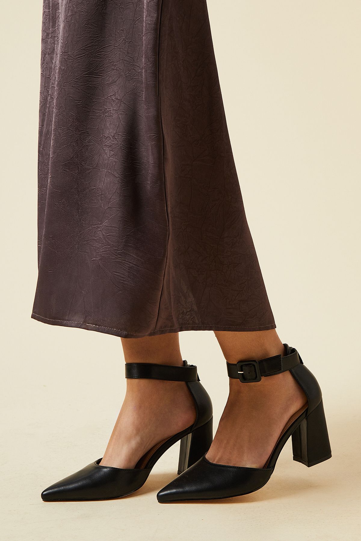 Dorothy Perkins Wide Fit Echo Buckle Detail Ankle Strap Pointed Court Shoes