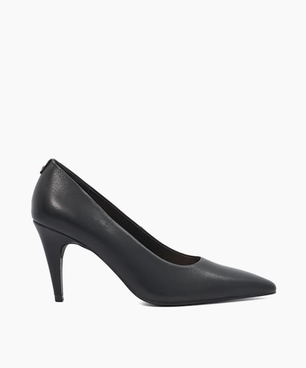 Baylee Black - Pointed-Toe Court Shoes