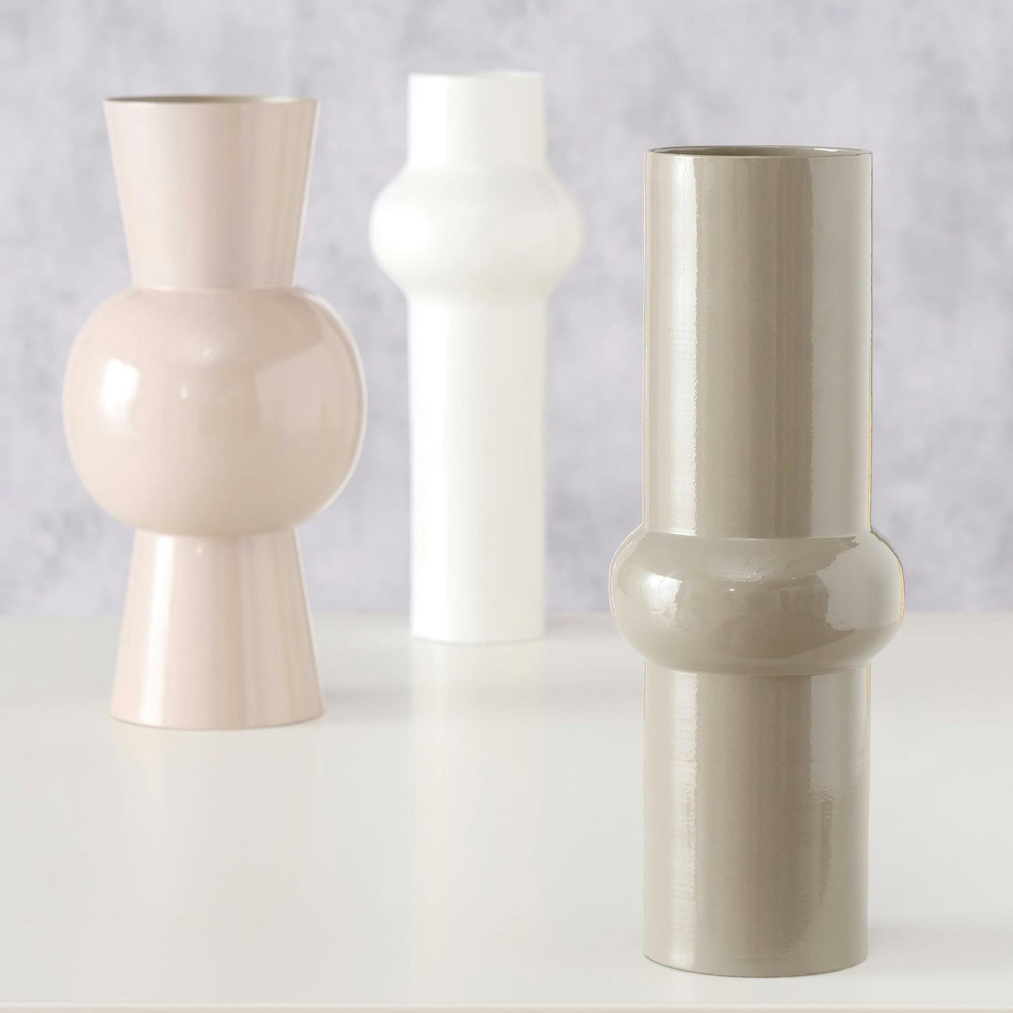 - Set de 3 vases design en fer émaillé blanc et beige