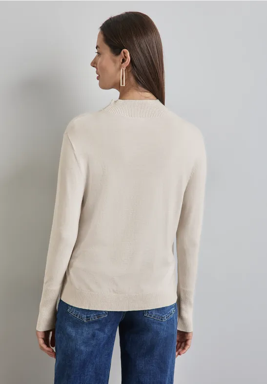 Basic Turtleneck Pullover