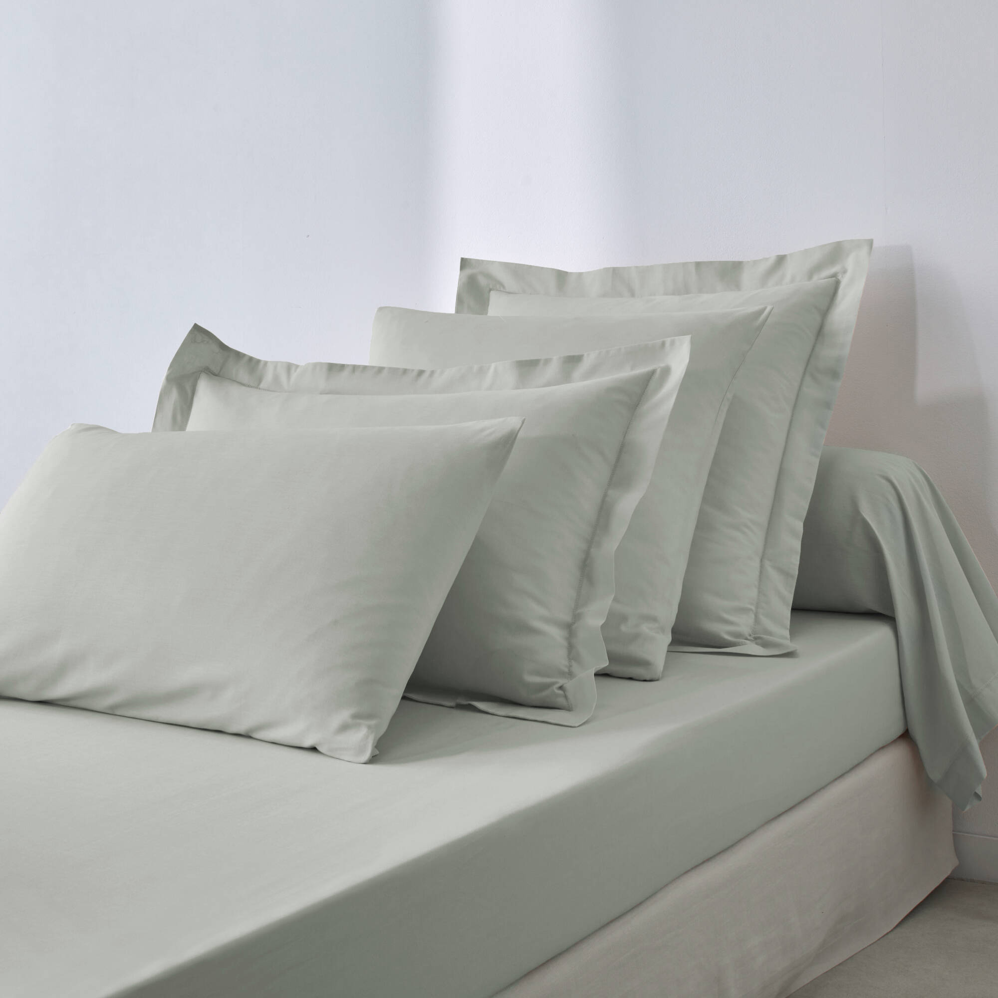 Drap-housse uni polyester - coton bonnet 32 cm