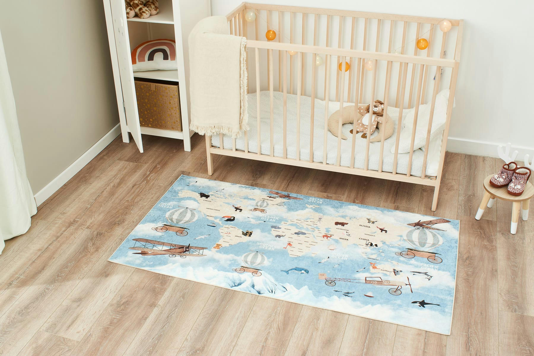 HAPPY - Tapis enfant carte du monde avec animaux 80x150