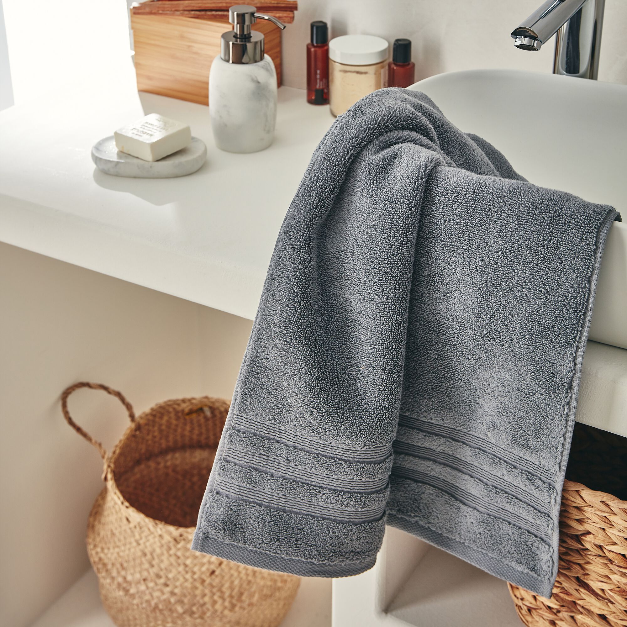 NOUN - Linge de toilette bouclette en coton - gris anthracite