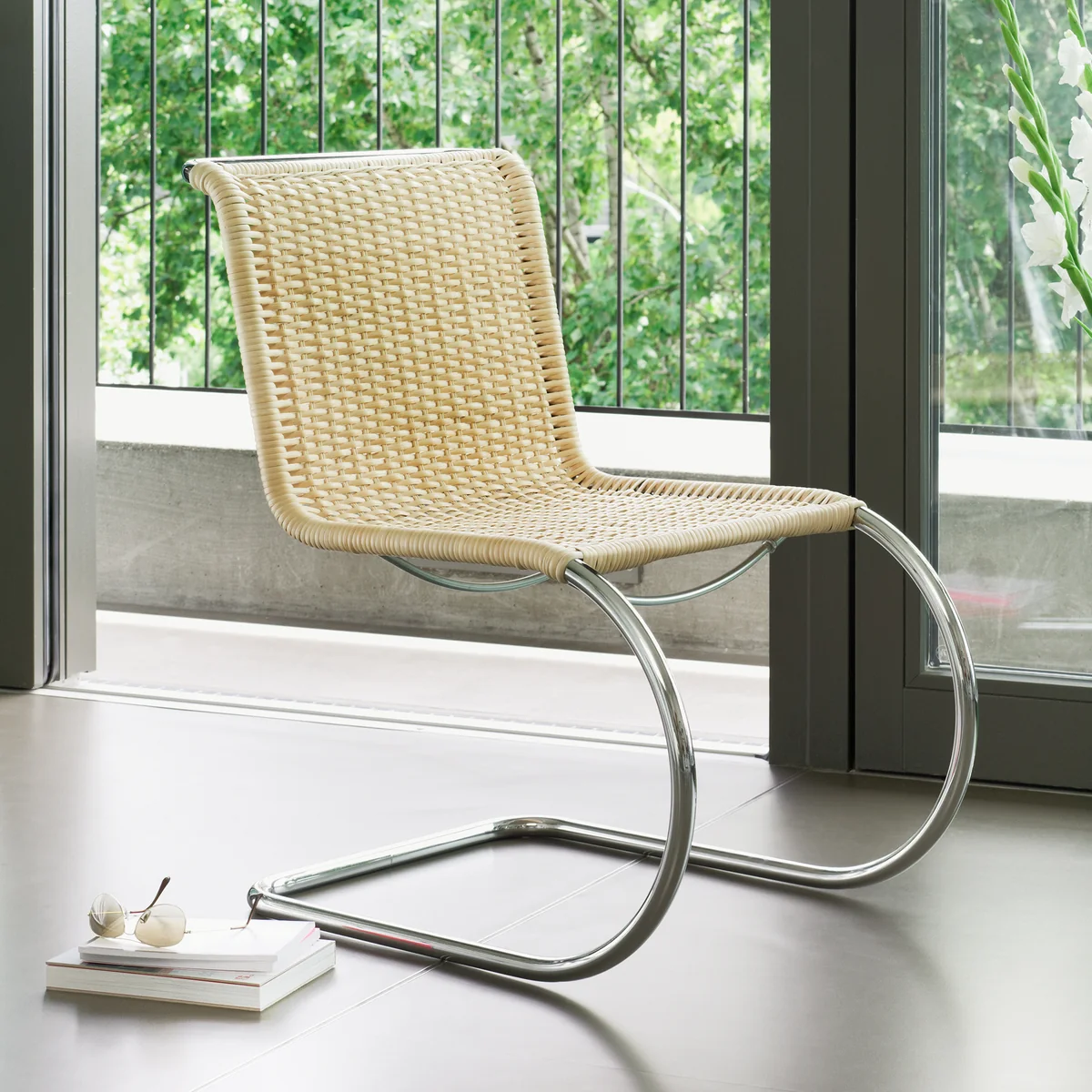 Thonet - S 533 R Stuhl, Gestell verchromt / Korbgeflecht