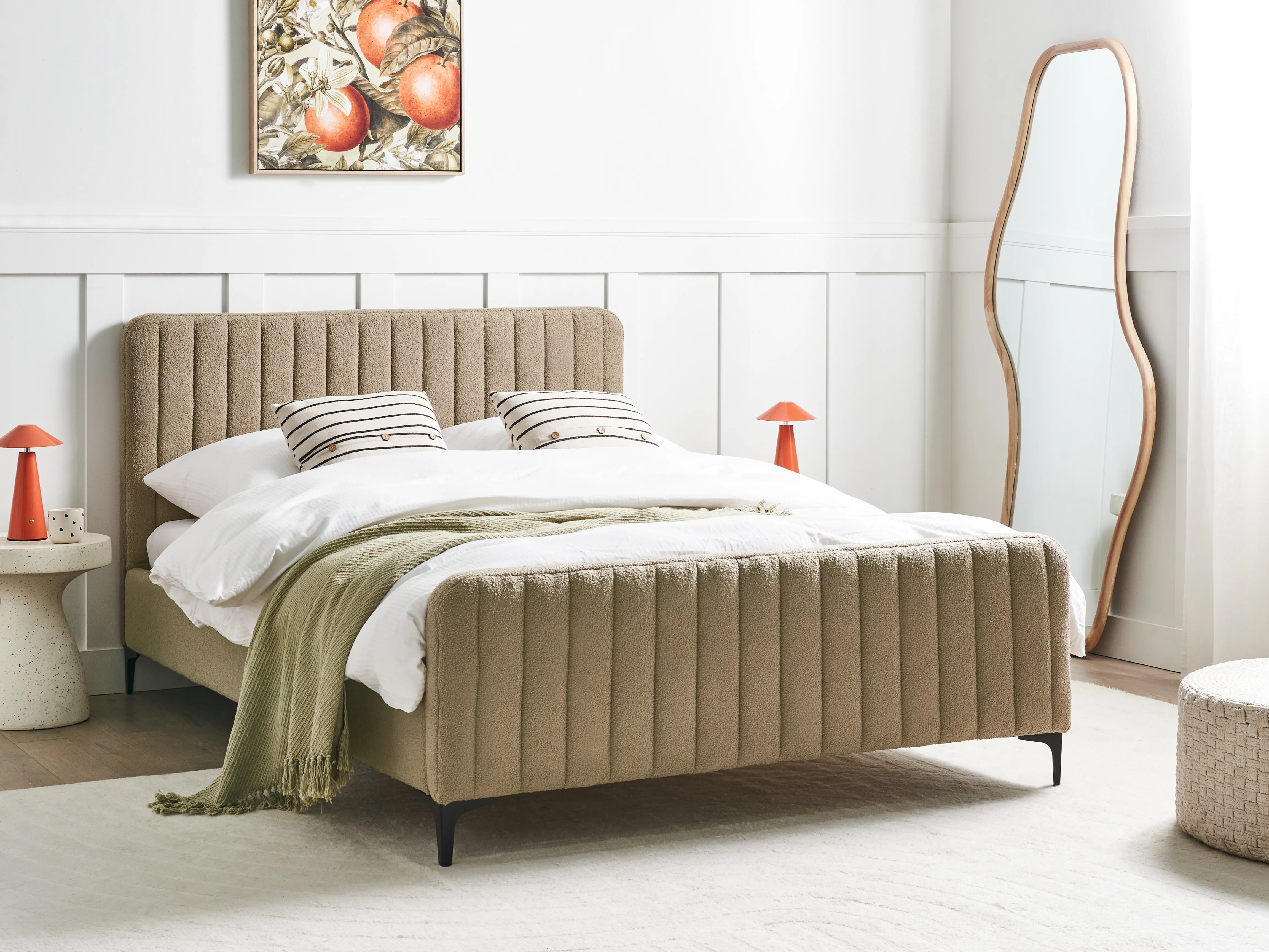Bed Boucle LUNAN 140 x 200 cm (EU Double) Taupe