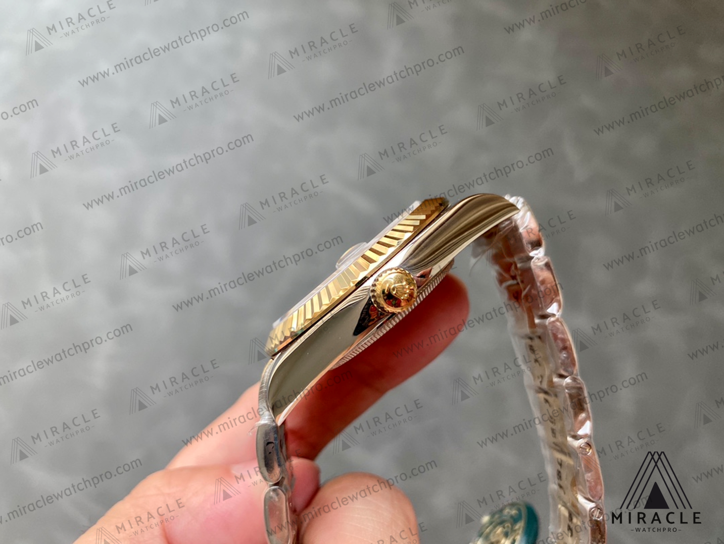 Replica Watch-ROLEX-Sky Dweller-REF.M326933-0002-ELITE CLONE-42MM