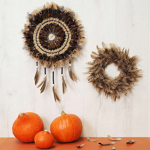 Couronne de plumes tigrées 28 cm