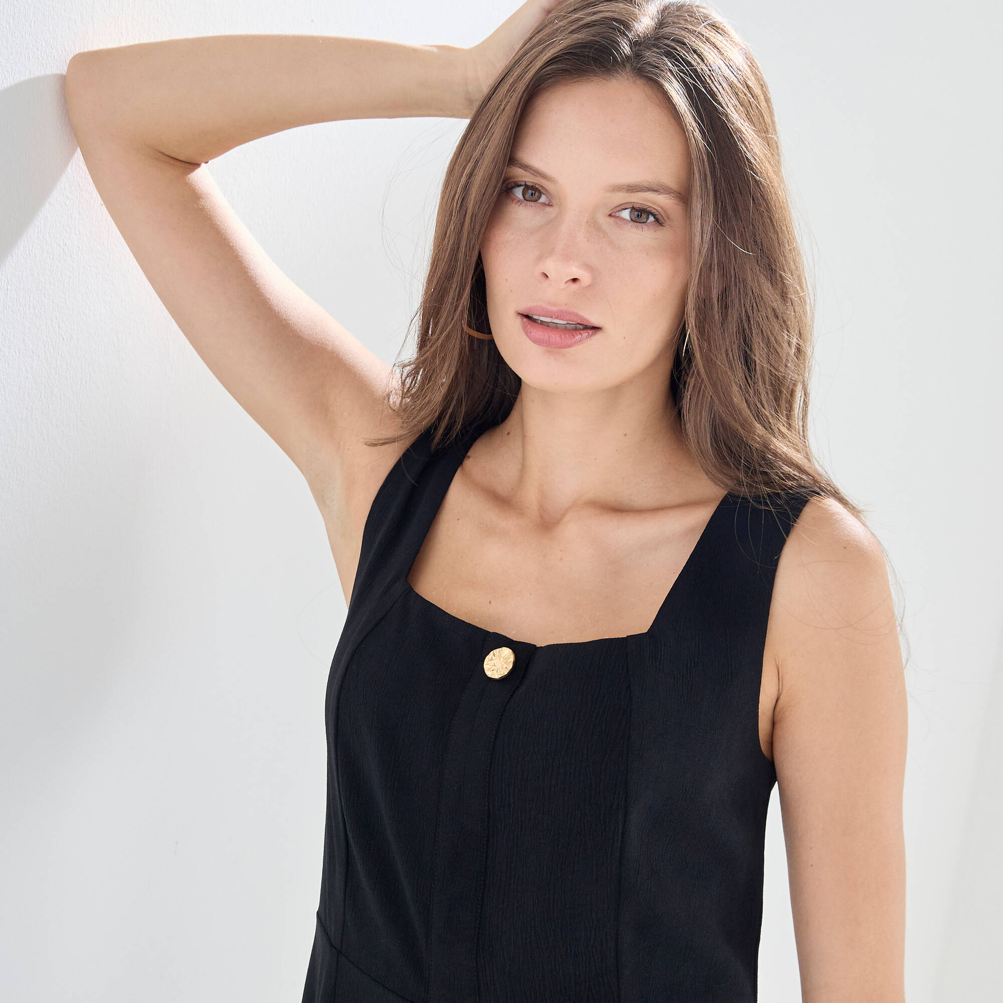 Robe longue boutonnée col carré