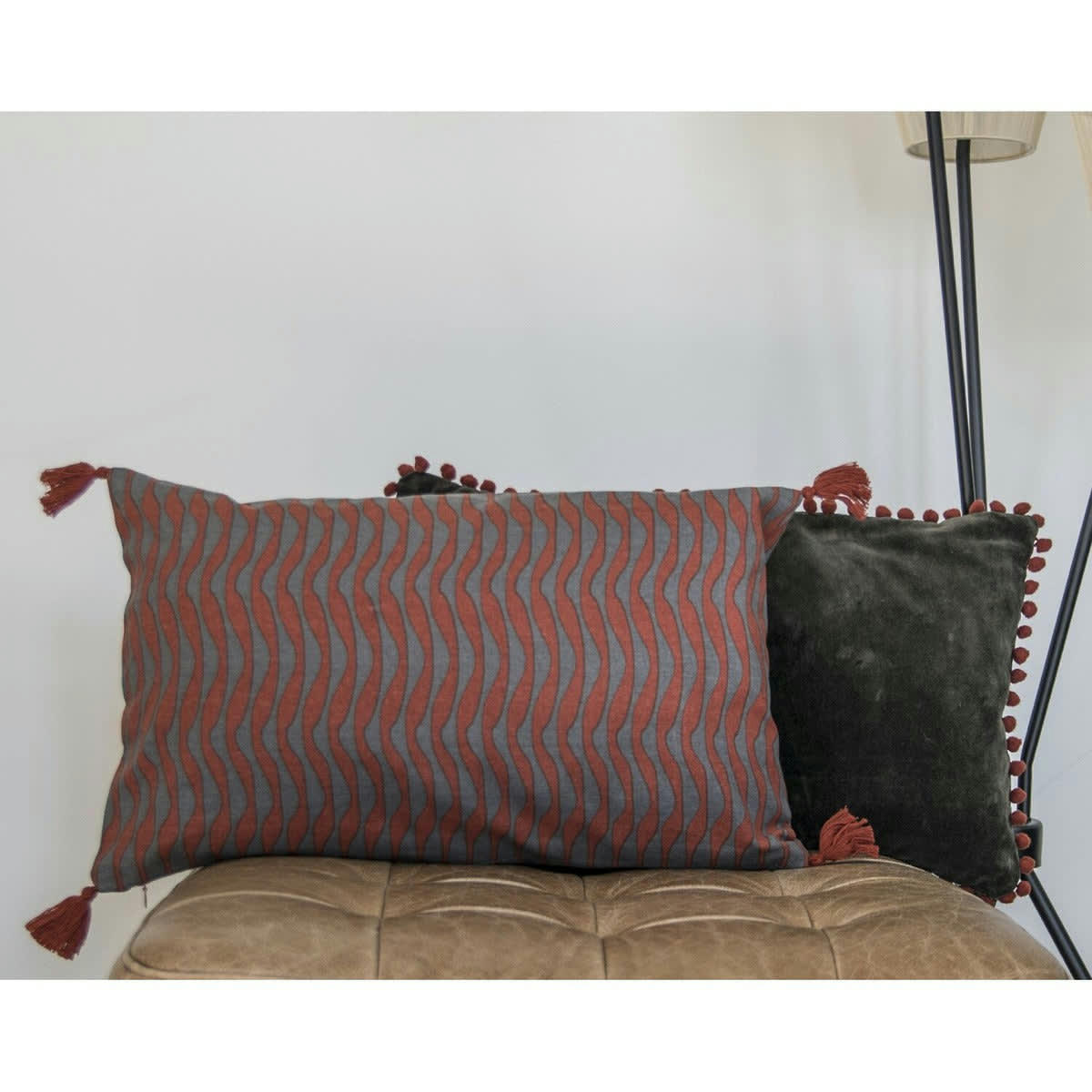 ZIGZAG - Housse de coussin coton  50x30 rouge brique / gris foncé