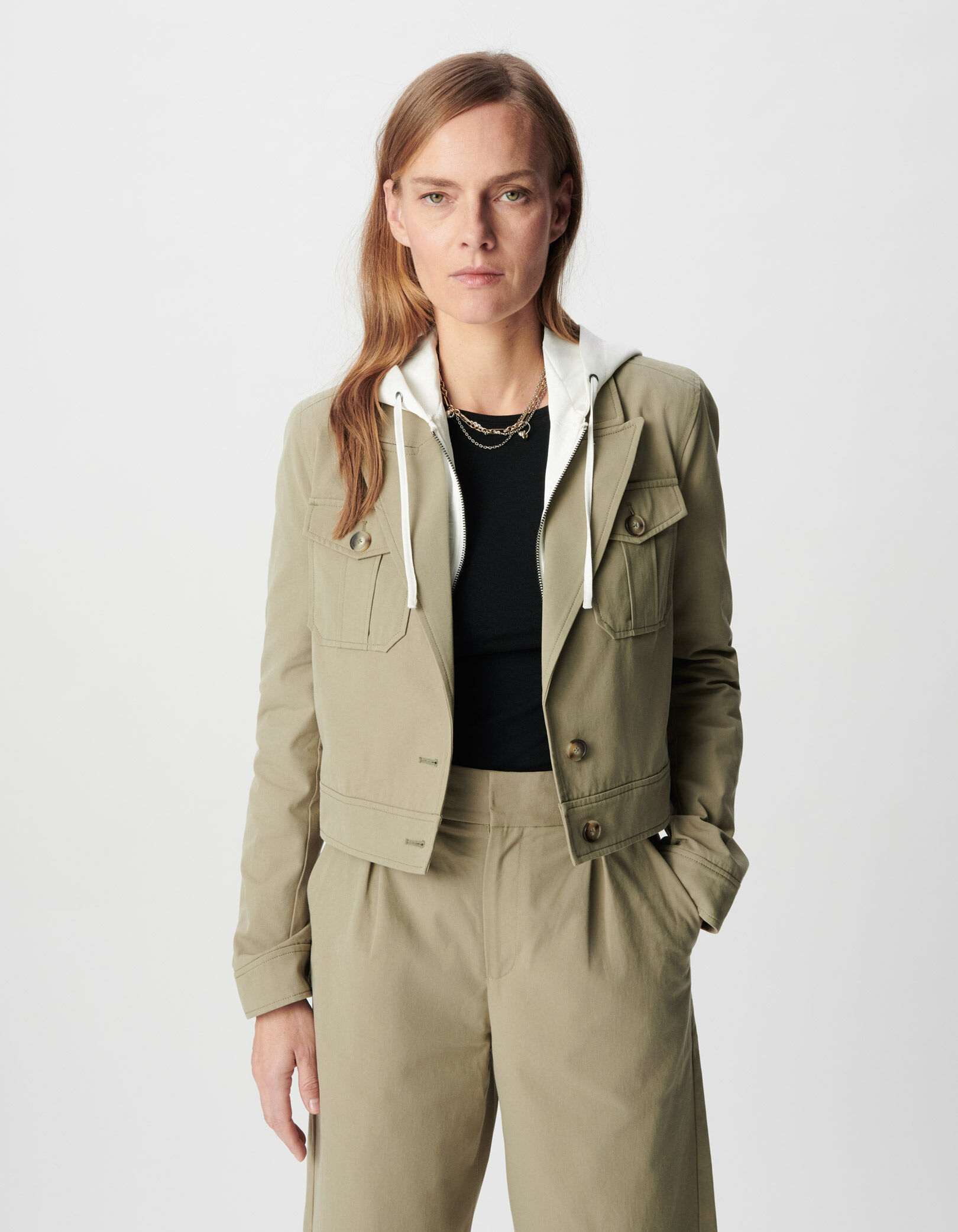 Veste courte kaki capuche blanche satinée amovible Femme