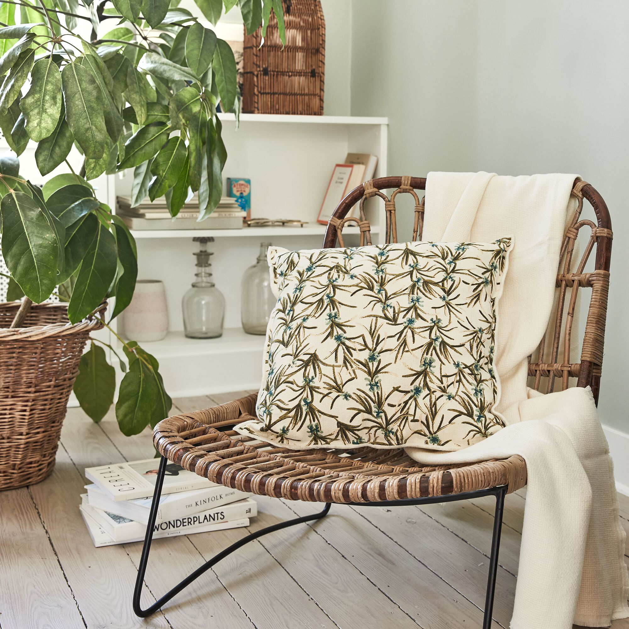 ROMARIN - Coussin motif romarin en coton 45x45cm - blanc