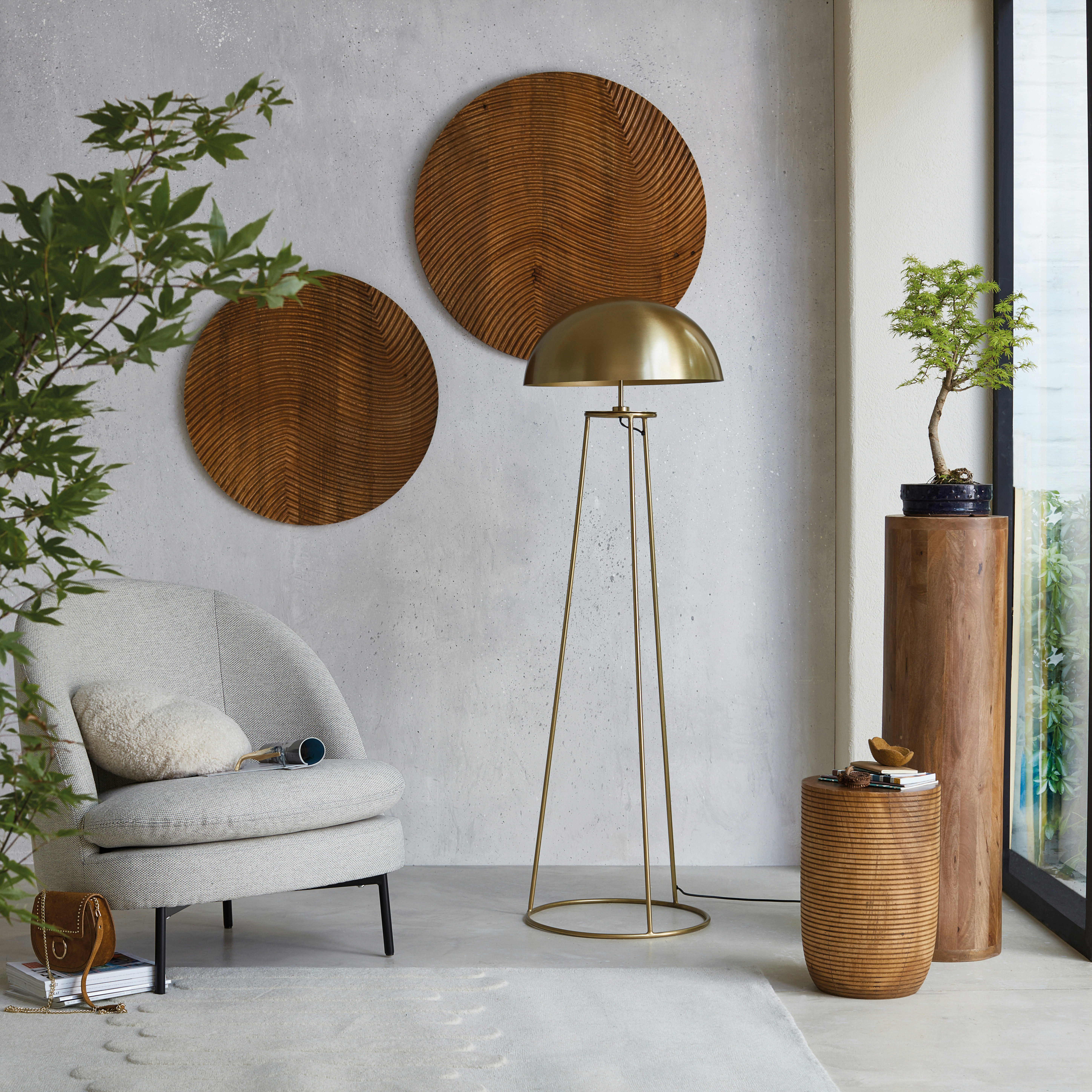 - Bout de canapé en bois d'acacia, de manguier et de margousier