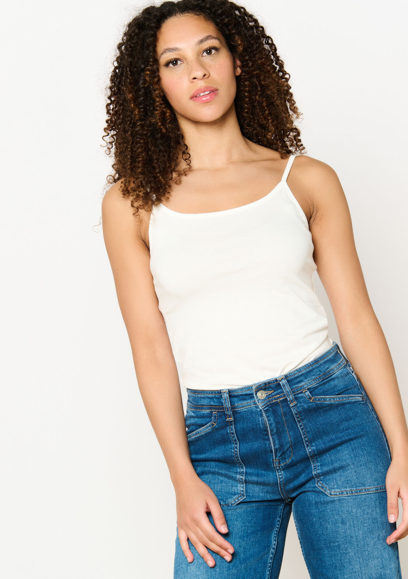 Top met spaghetti-bandjes