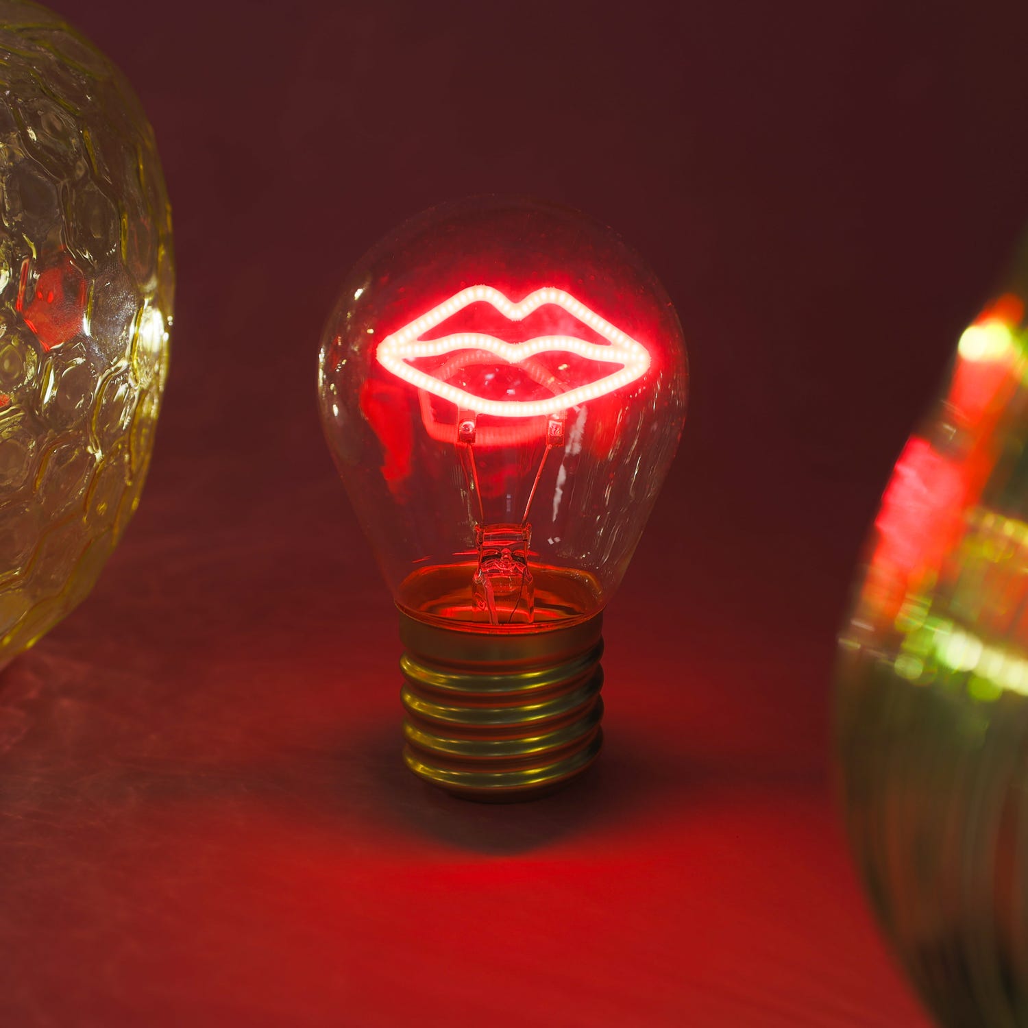 Lampadina labbra LED decorativa e ricaricabile