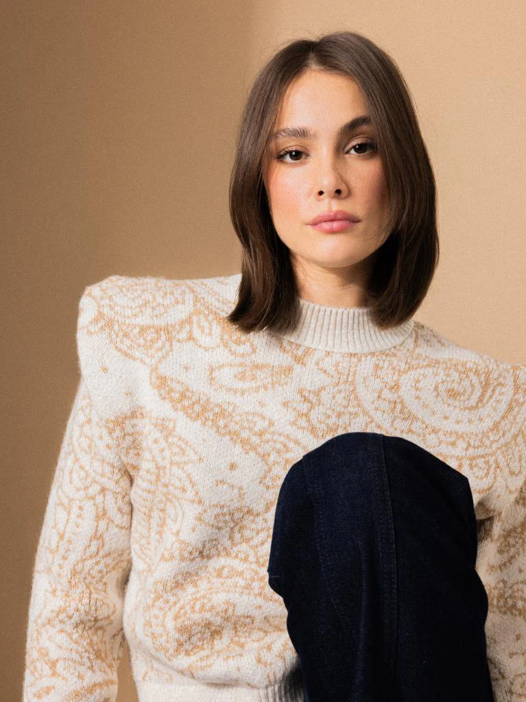Pull motif cachemire avec épaulettes