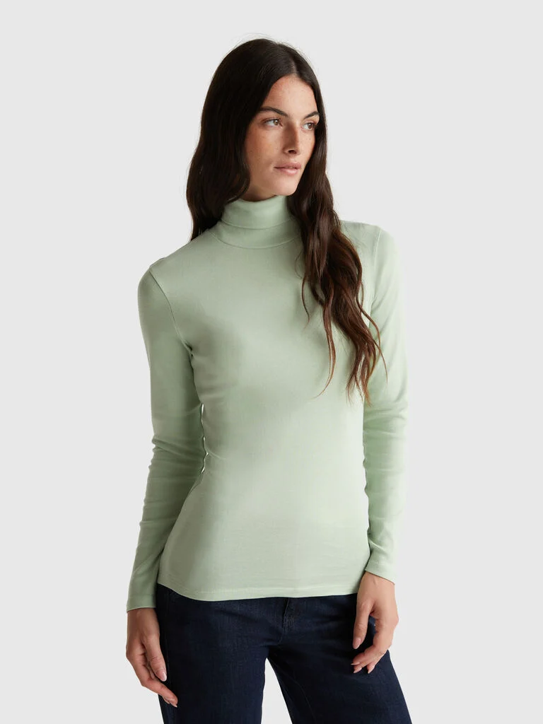 Long sleeve t-shirt with high neck