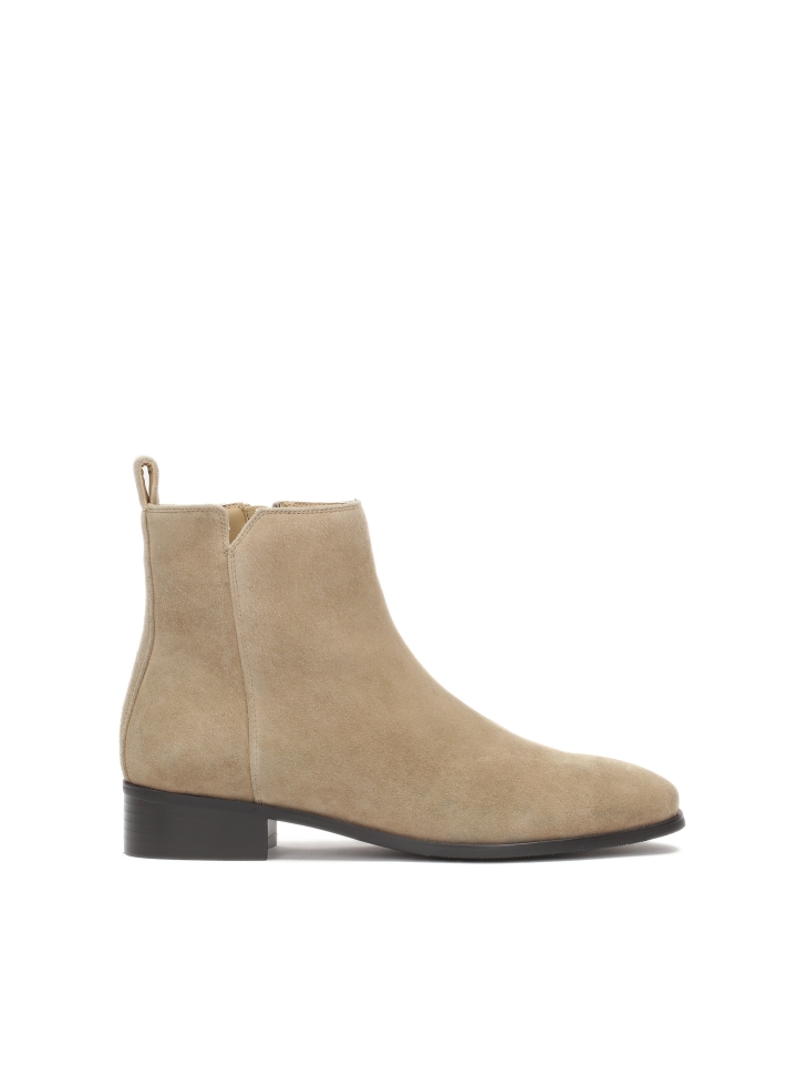 Suede flat-heeled boots