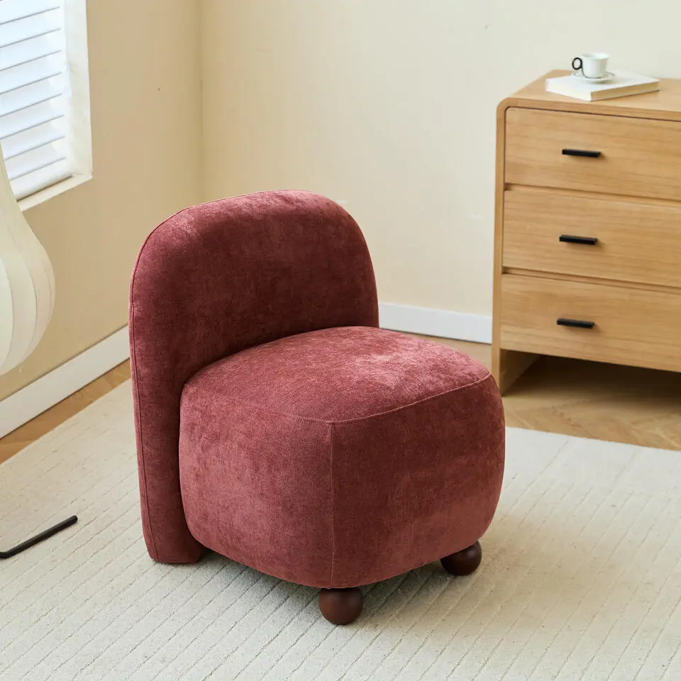 Scandinavische Salonstoel met Houten Poten en Stof