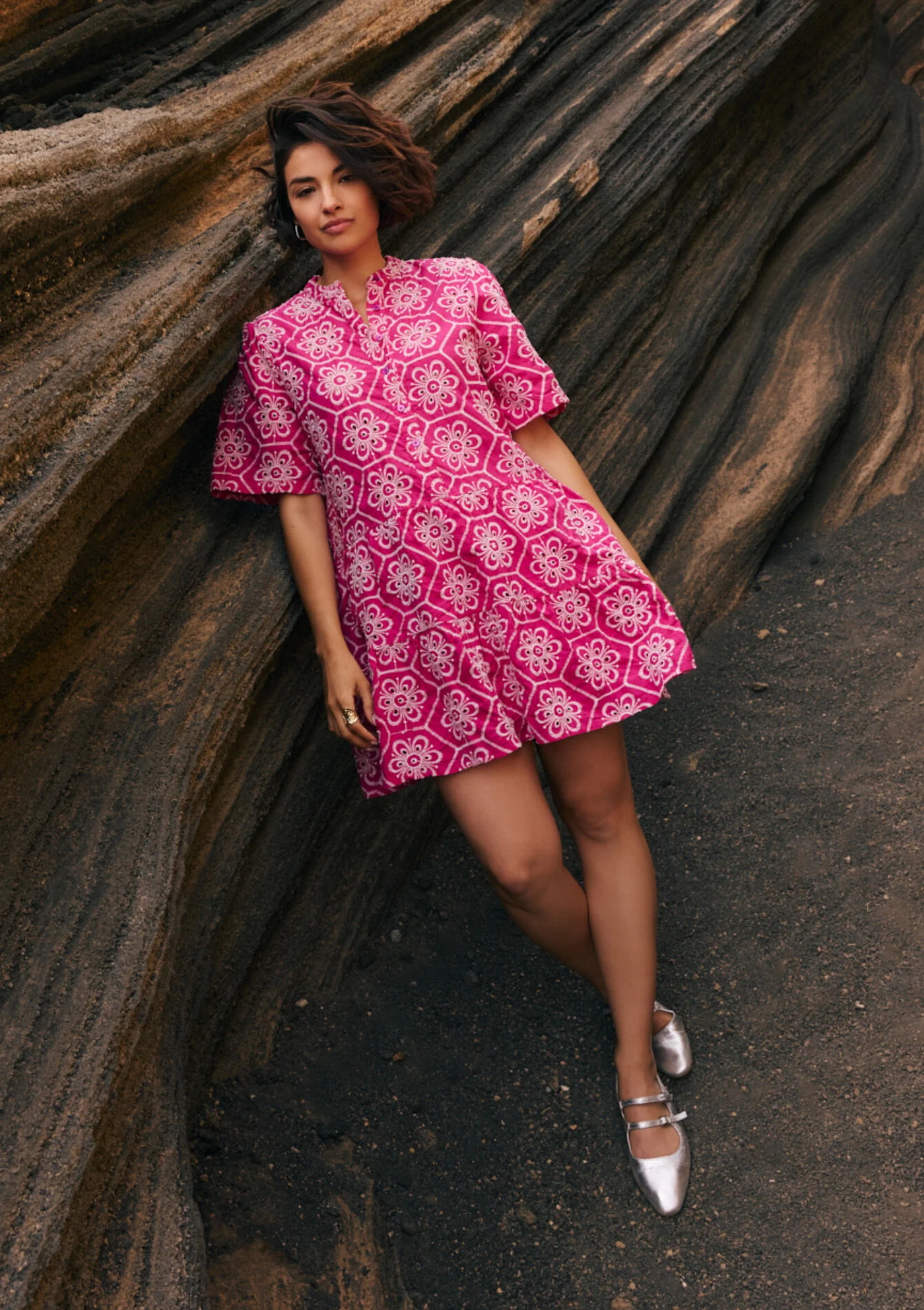 Geborduurde mini jurk