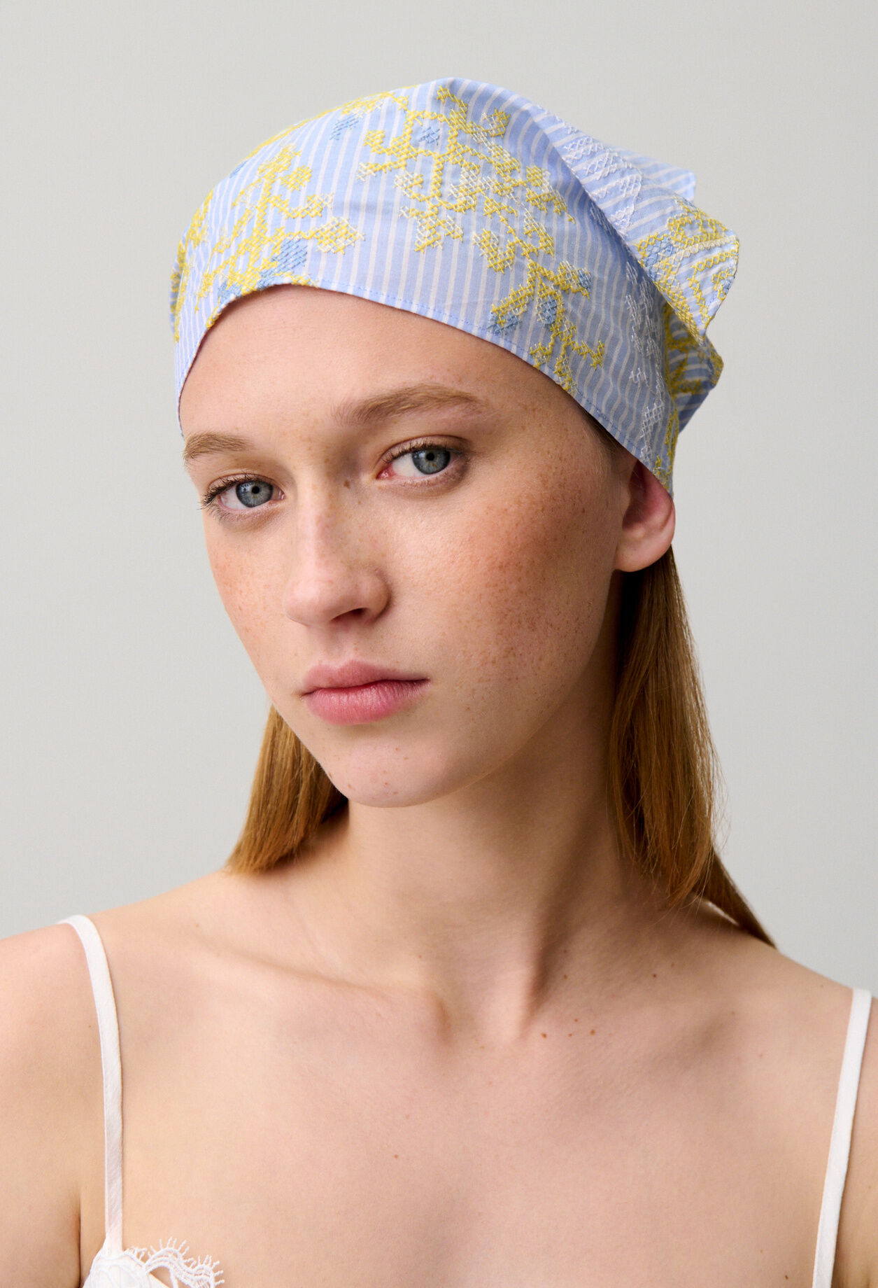 Bandana brodé