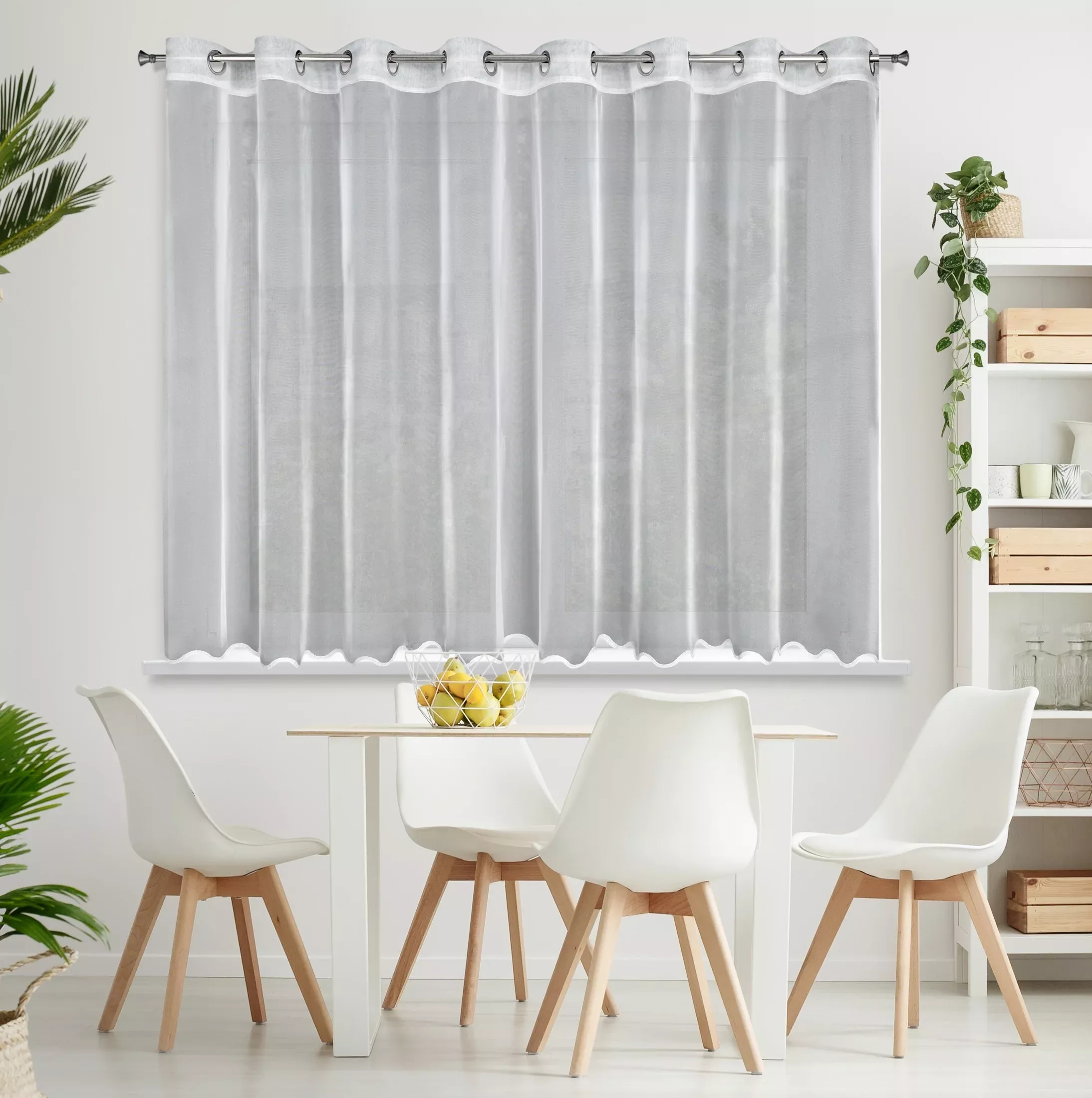 Firana biała z gładkiej mikrosiateczki z lekkim połyskiem 300x145 cm przelotka LIZ 1