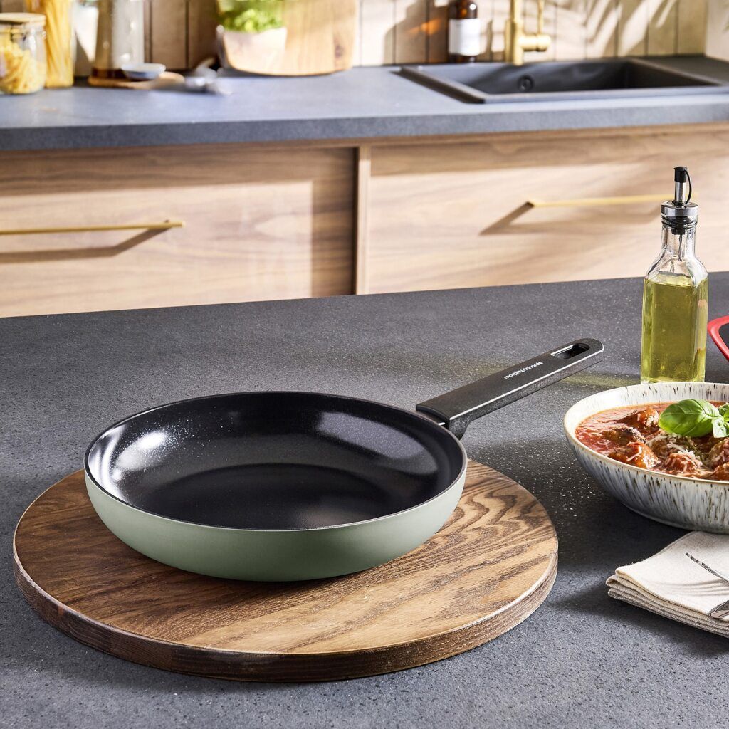 Morphy Richards Aluminium Frying Pan