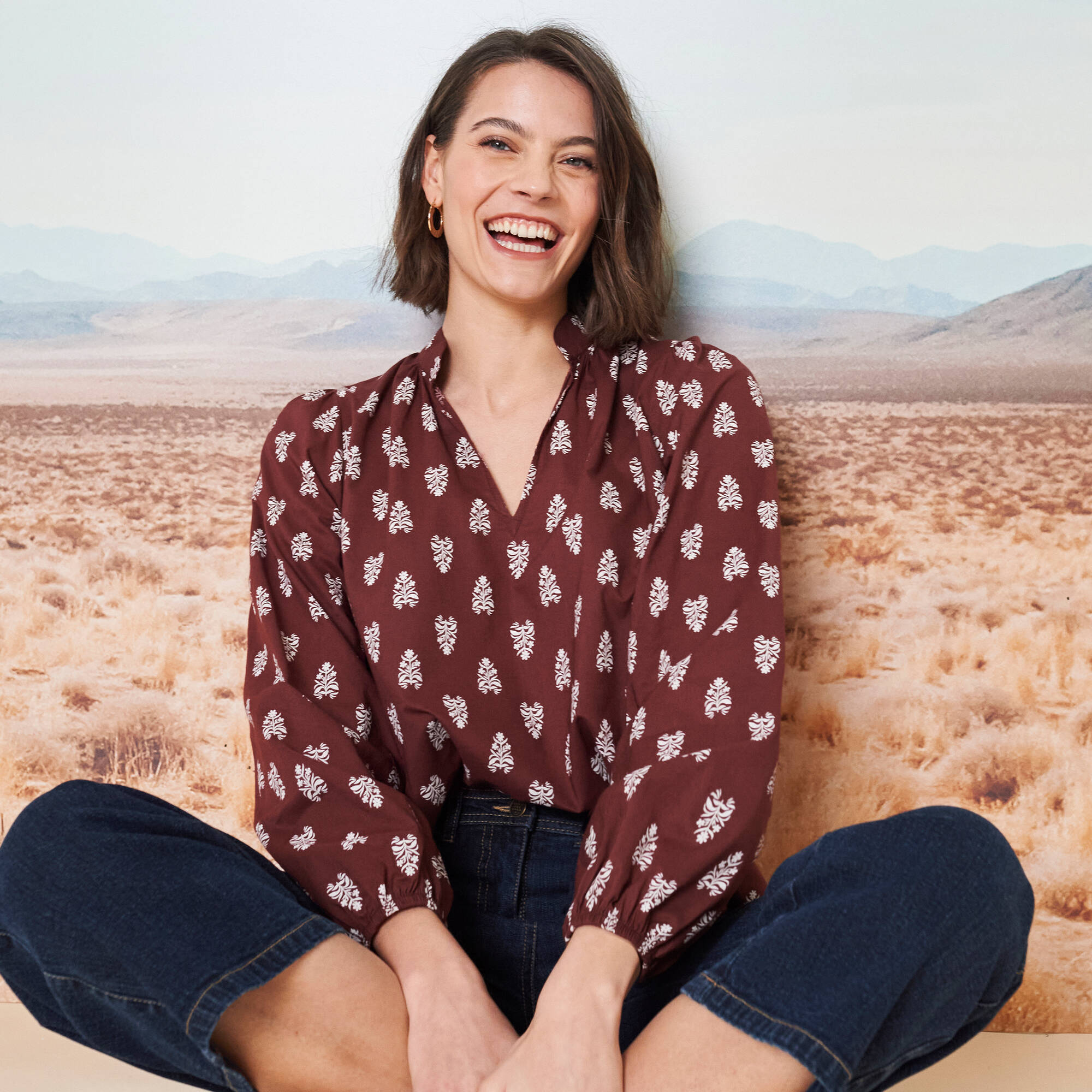 Blouse imprimée col montant, manches blousantes